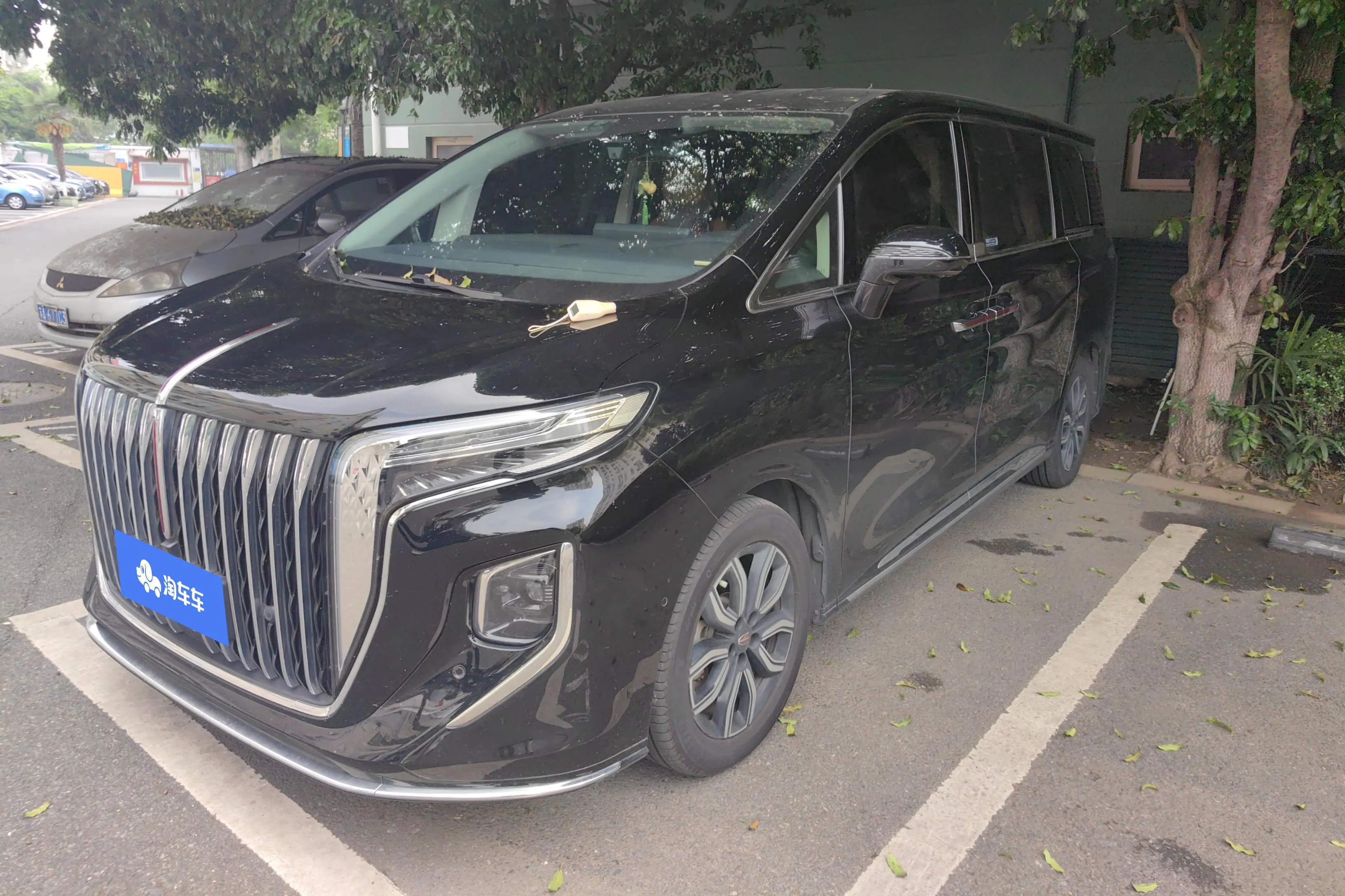 Hongqi HQ9