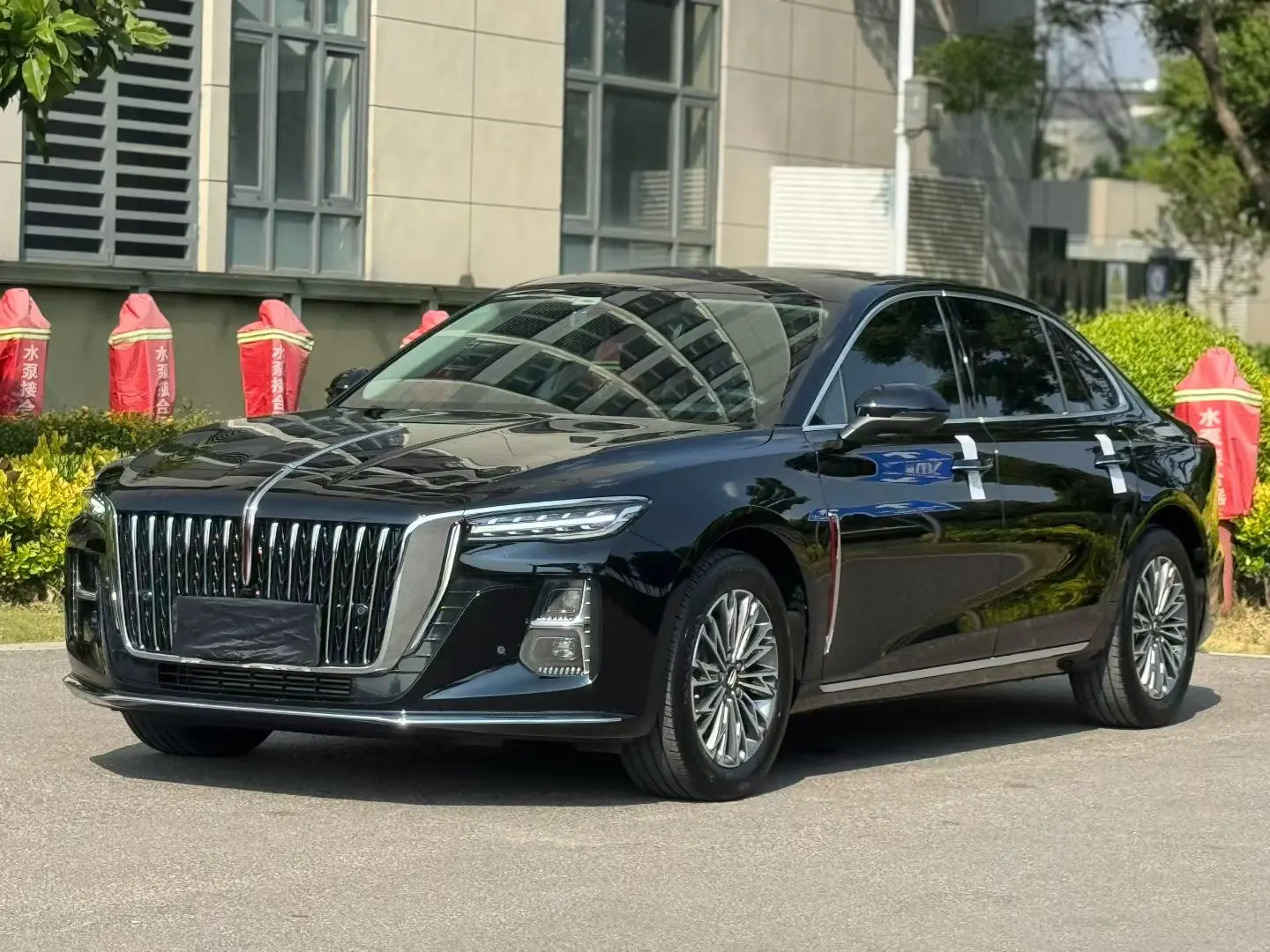 Hongqi H5