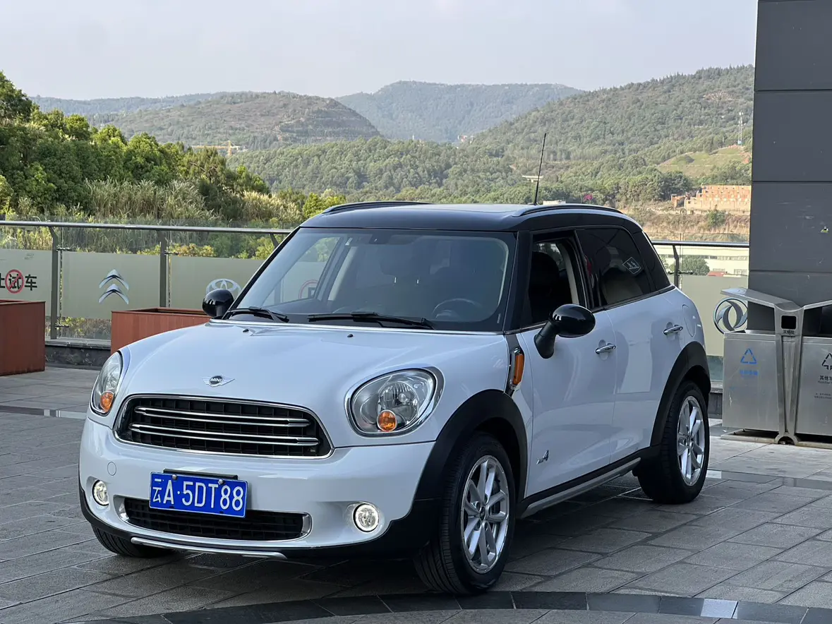 MINI COUNTRYMAN