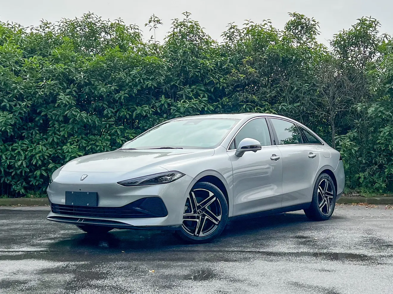 Roewe D7 DMH