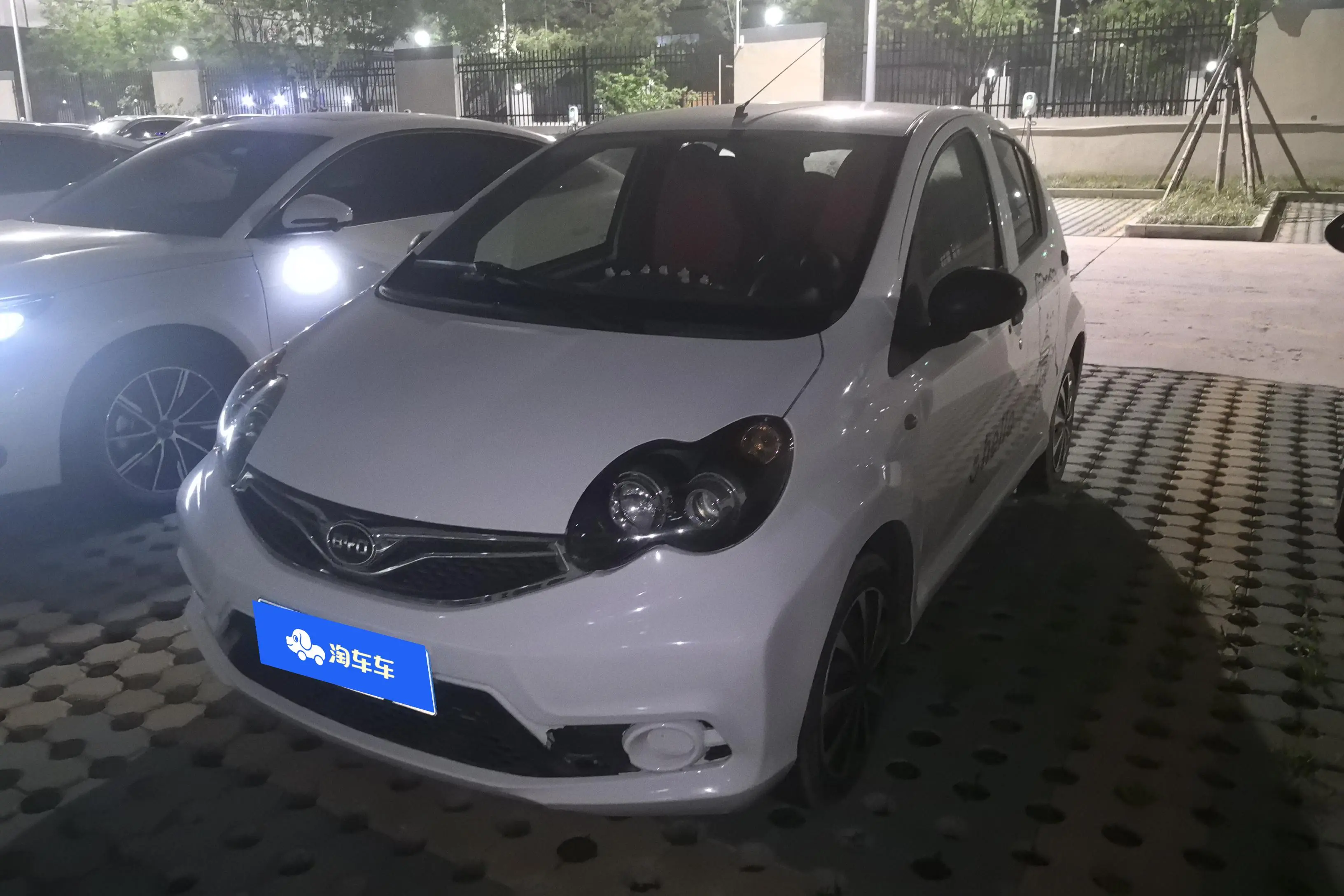 BYD F0