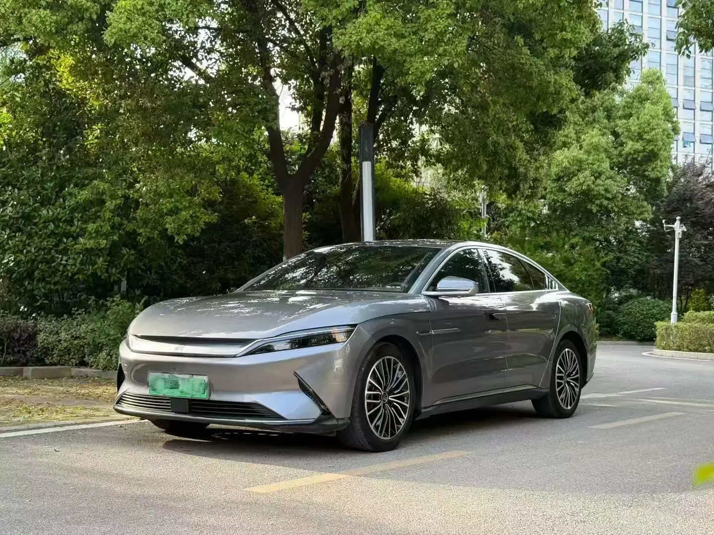 BYD Han EV