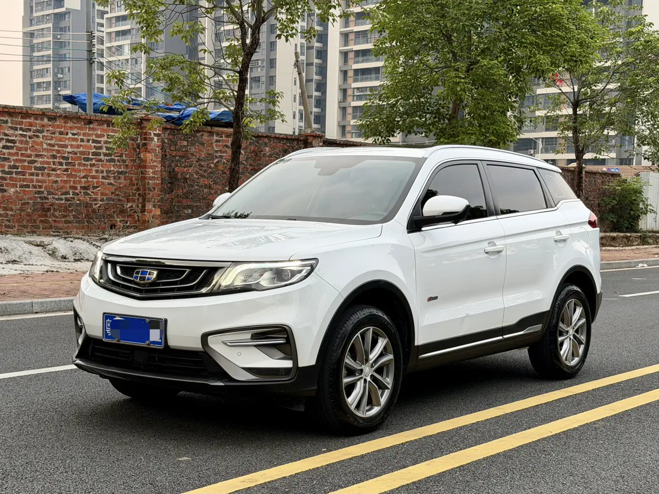 Geely Atlas