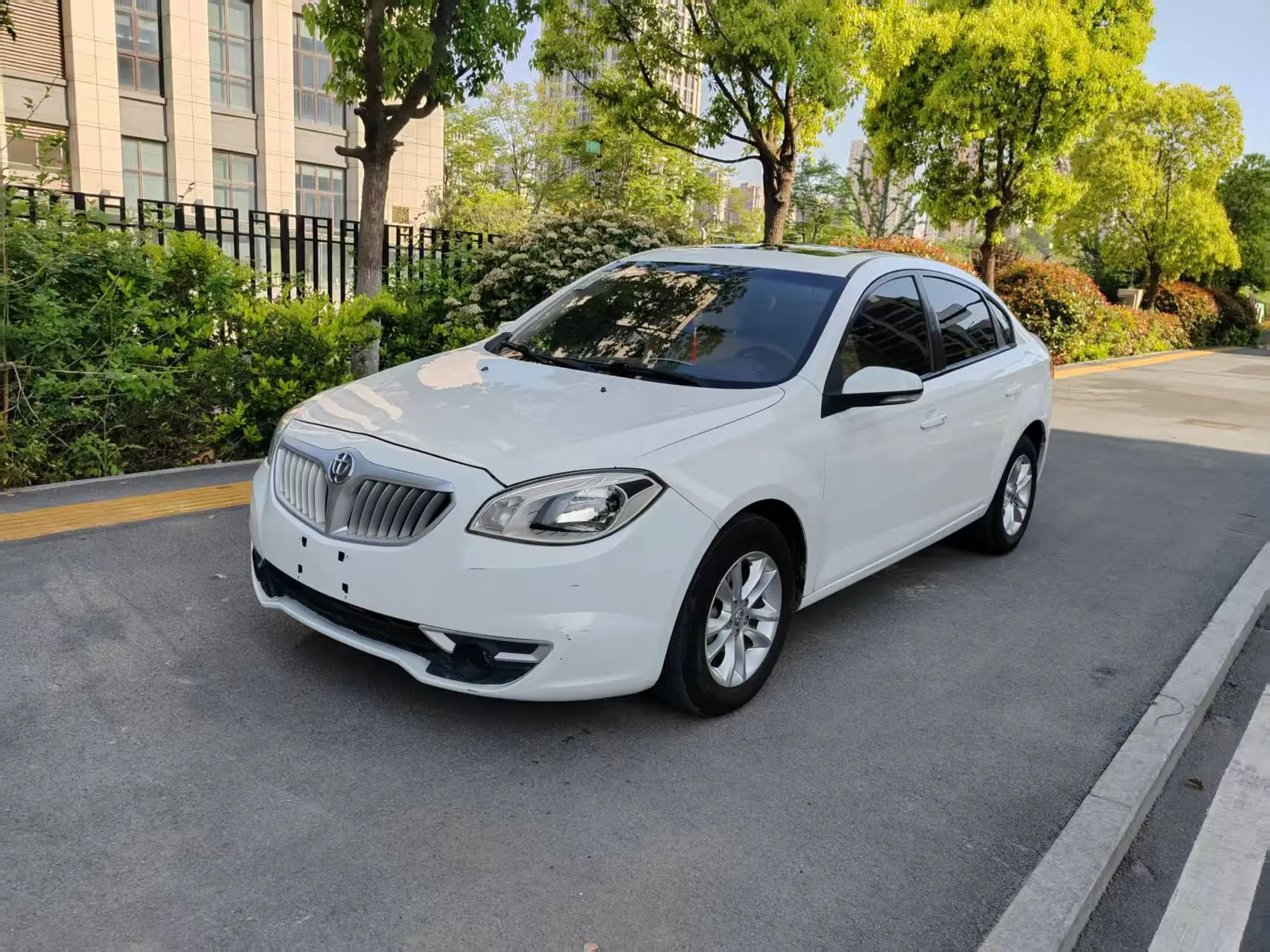 Brilliance Zhonghua H330