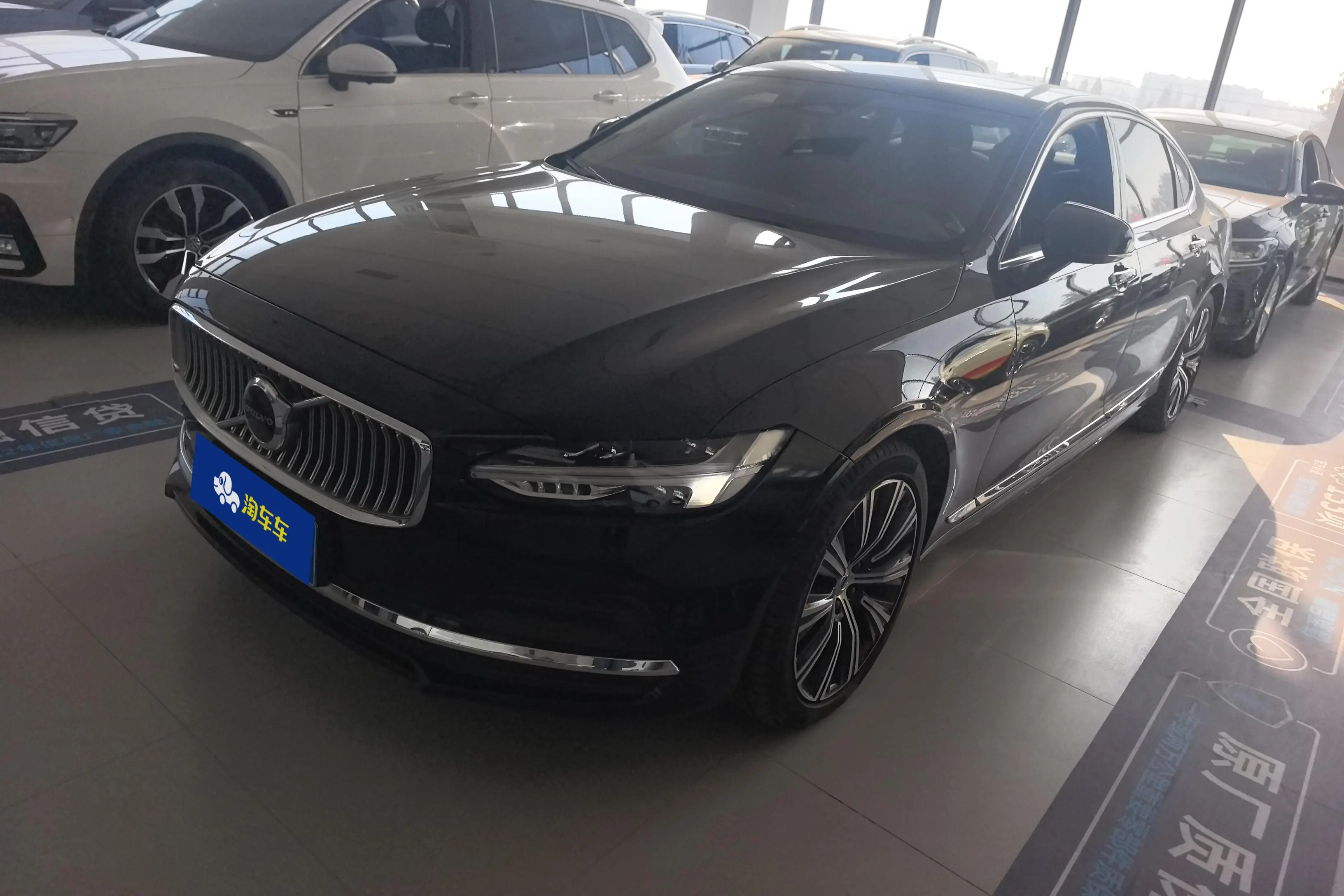 Volvo S90