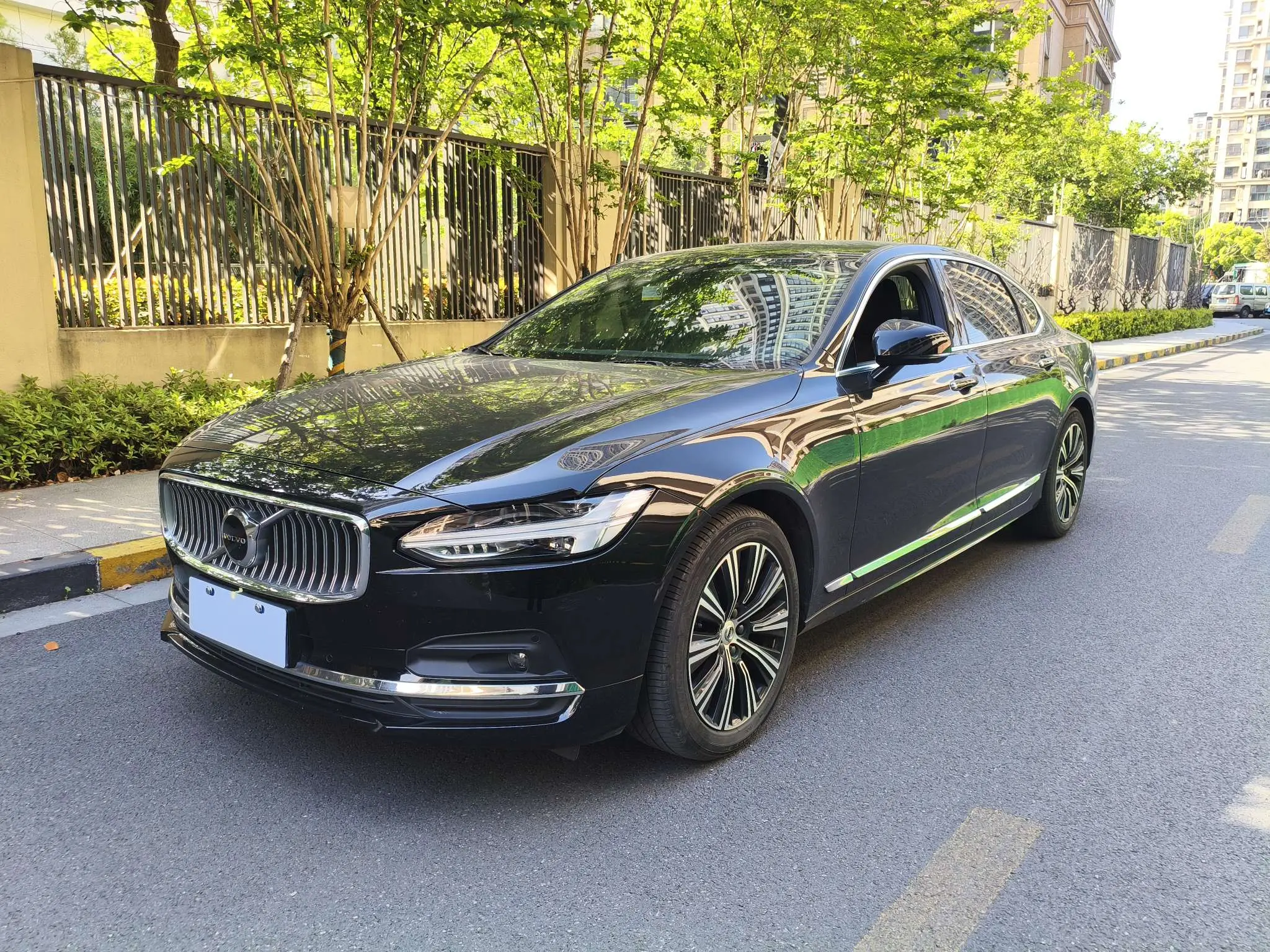 Volvo S90
