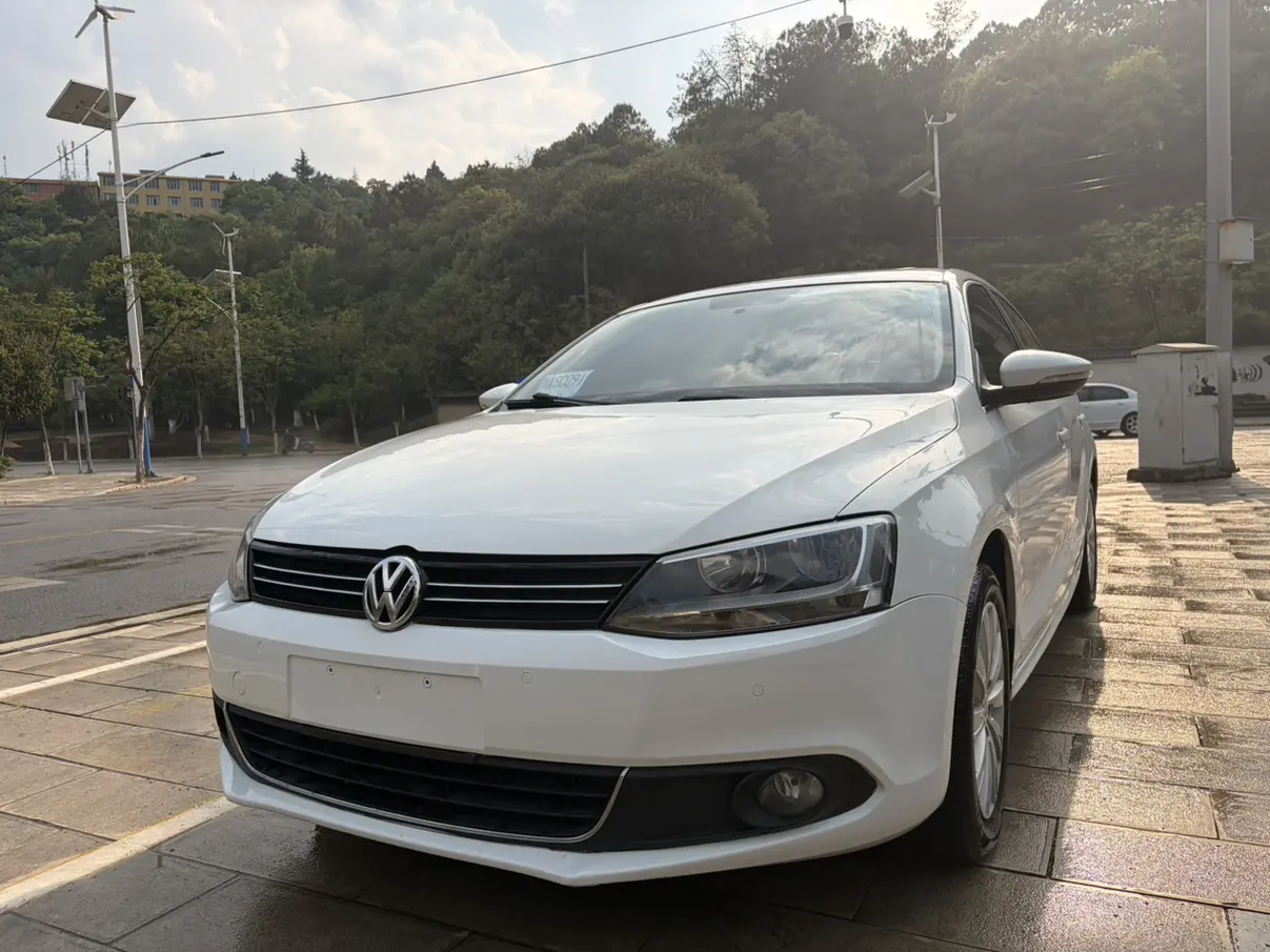 Volkswagen Sagitar
