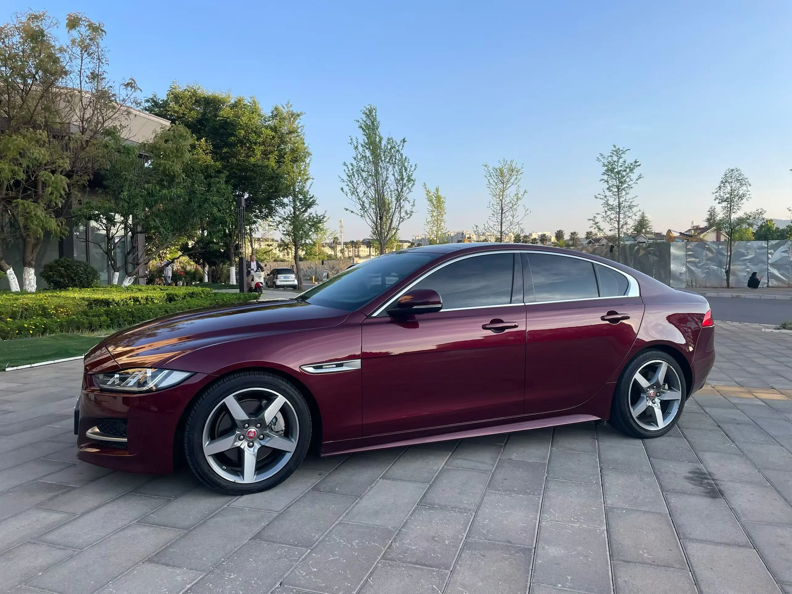 Jaguar XE