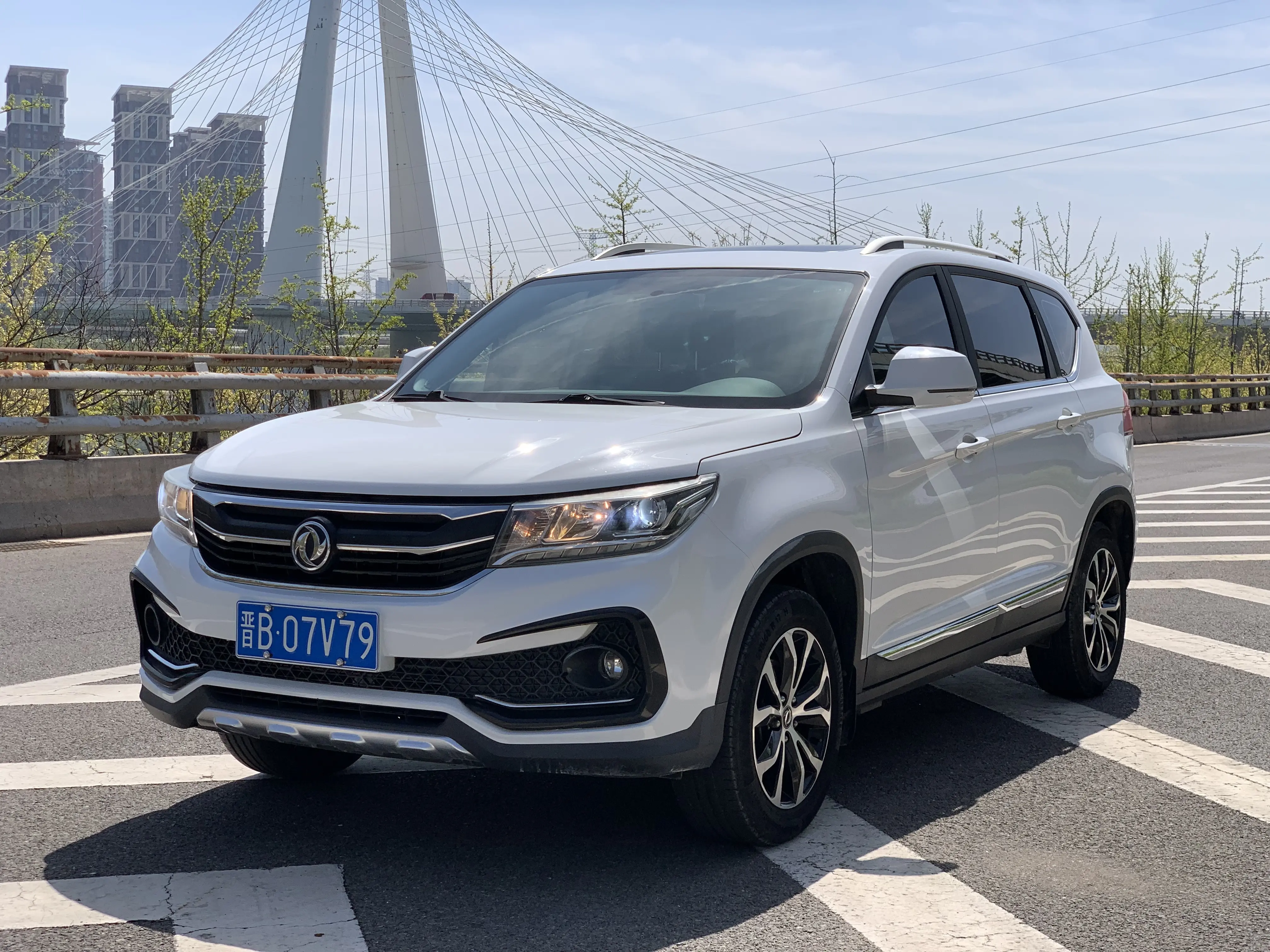 Forthing Jingyi X5