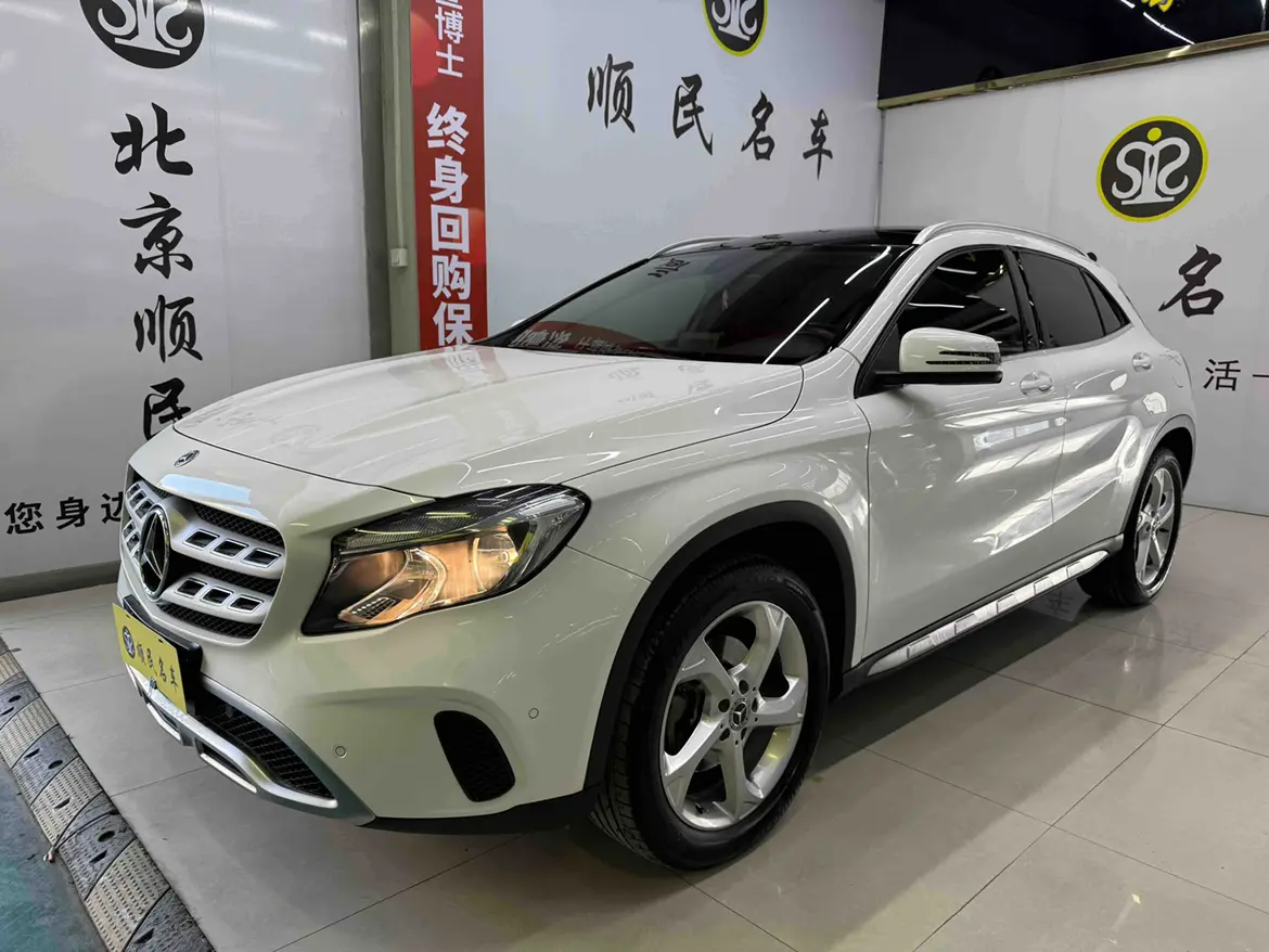 Mercedes-Benz GLA