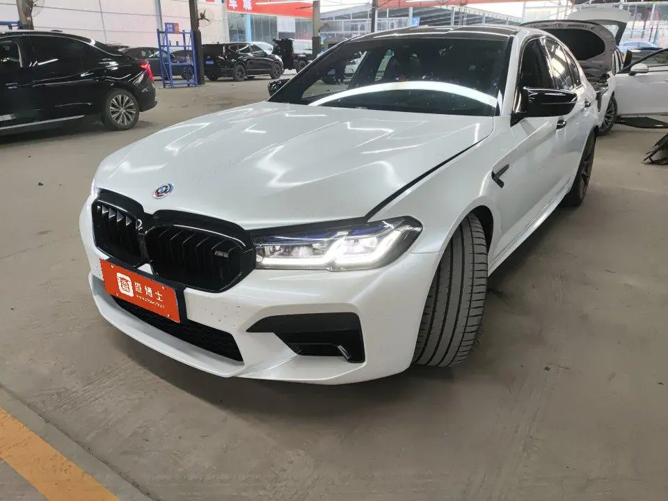 BMW M5