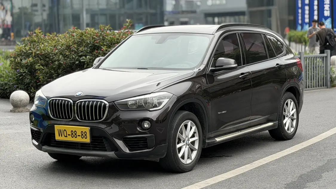 BMW X1