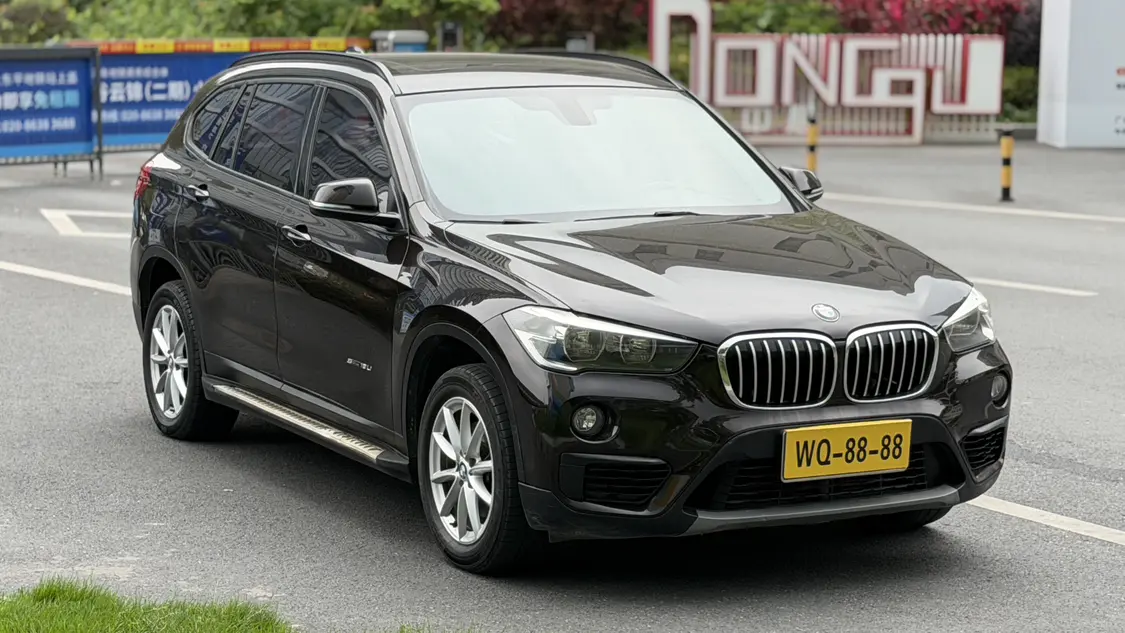 BMW X1