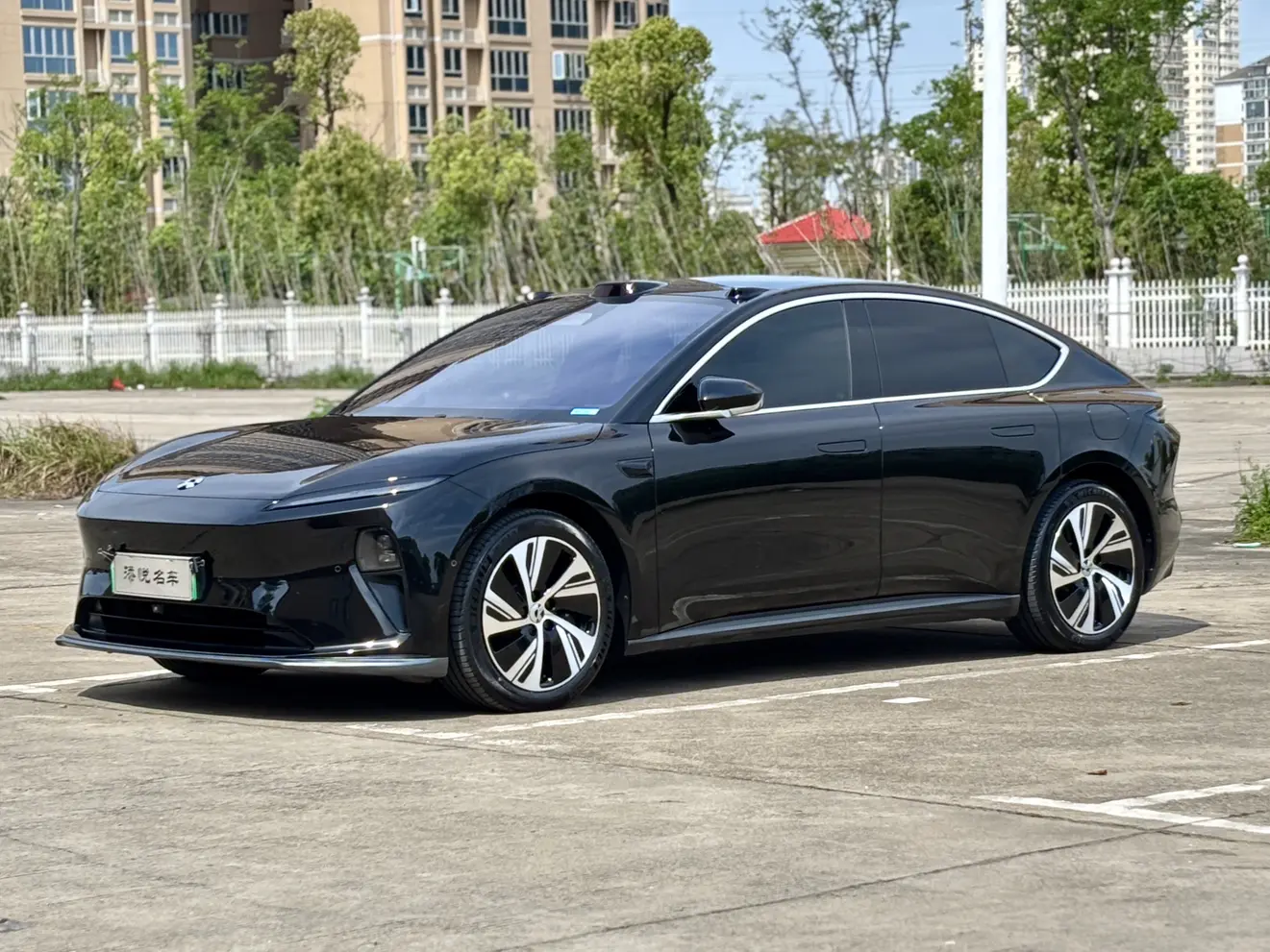 NIO ET5