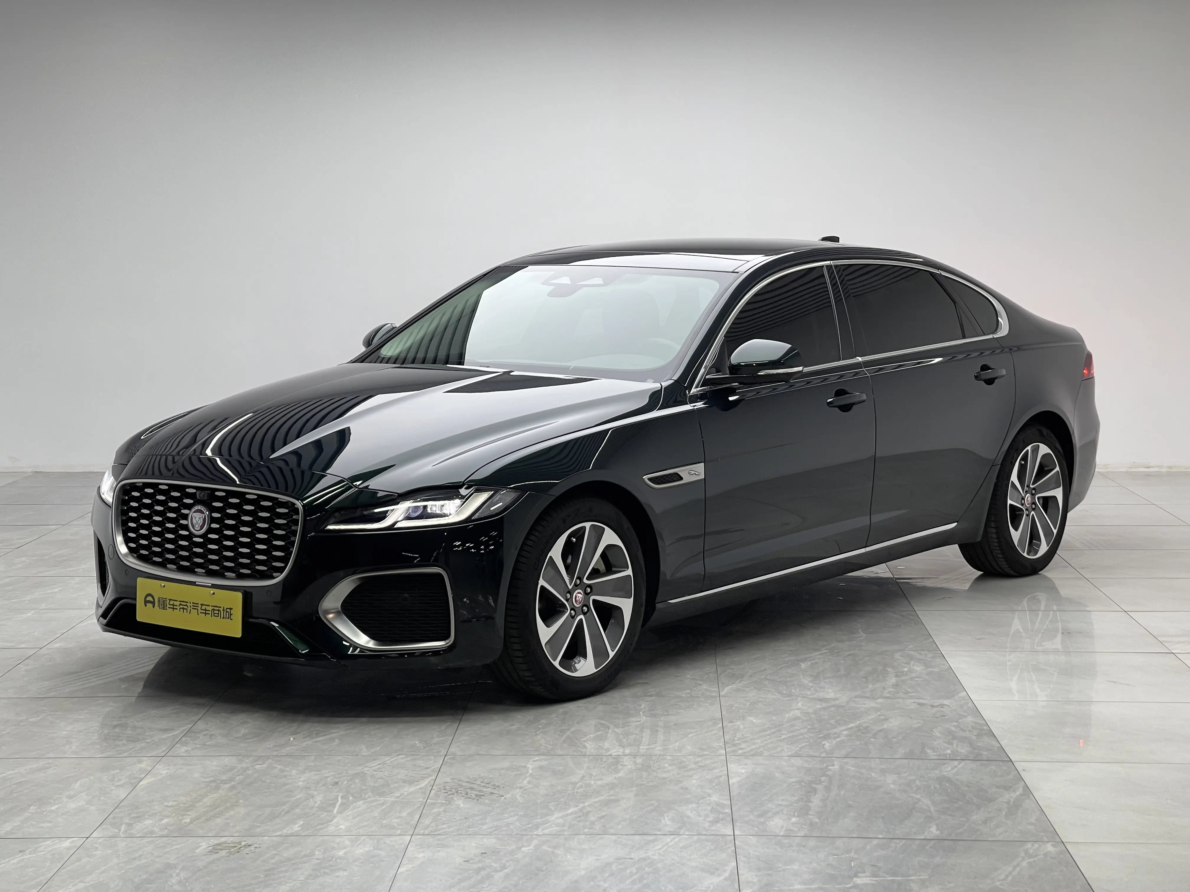 Jaguar XFL