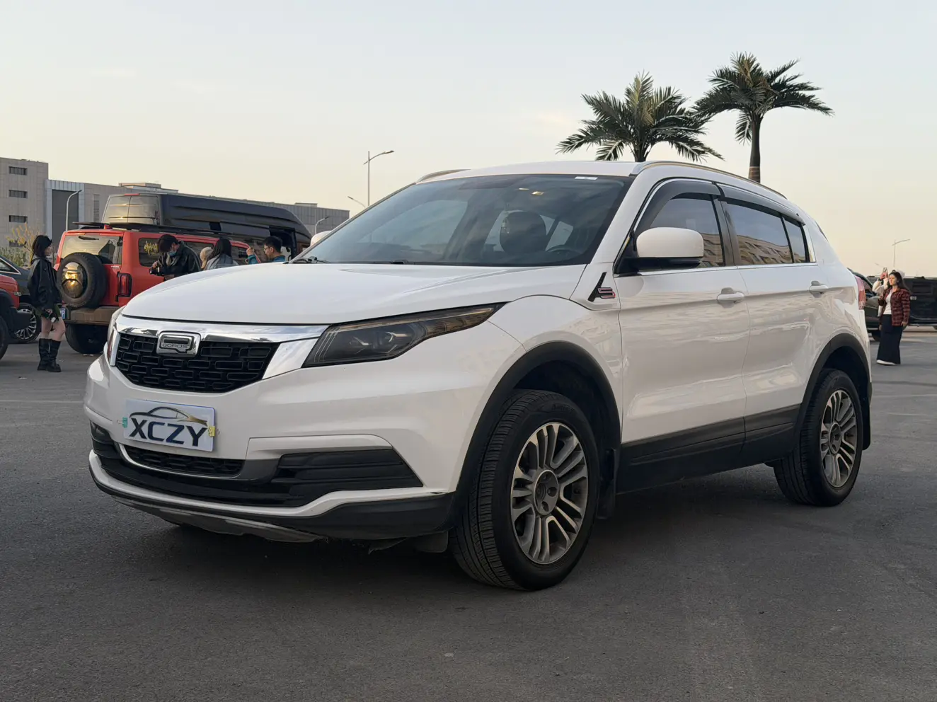 Qoros 5