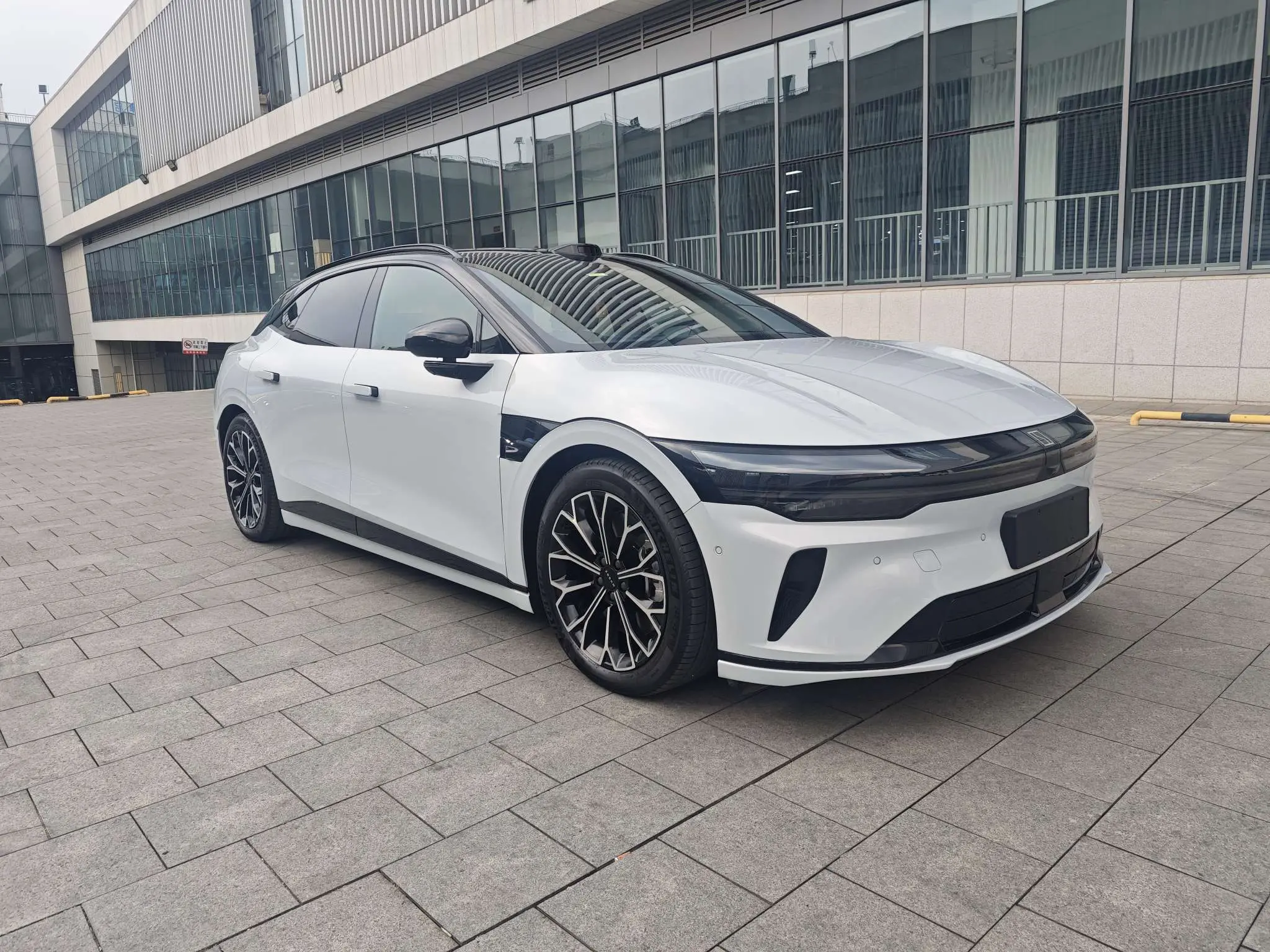 ZEEKR 007GT