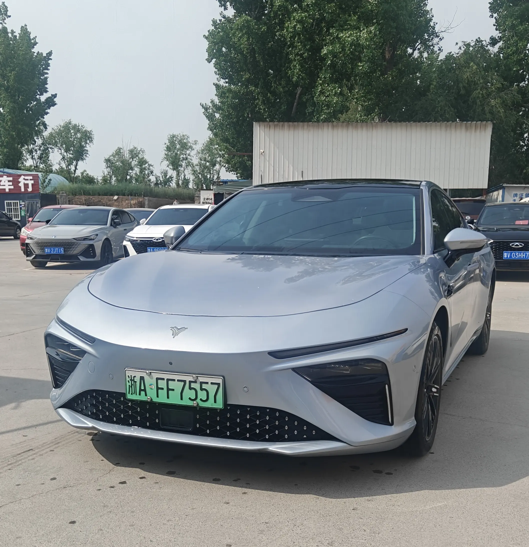 NETA Nezha S