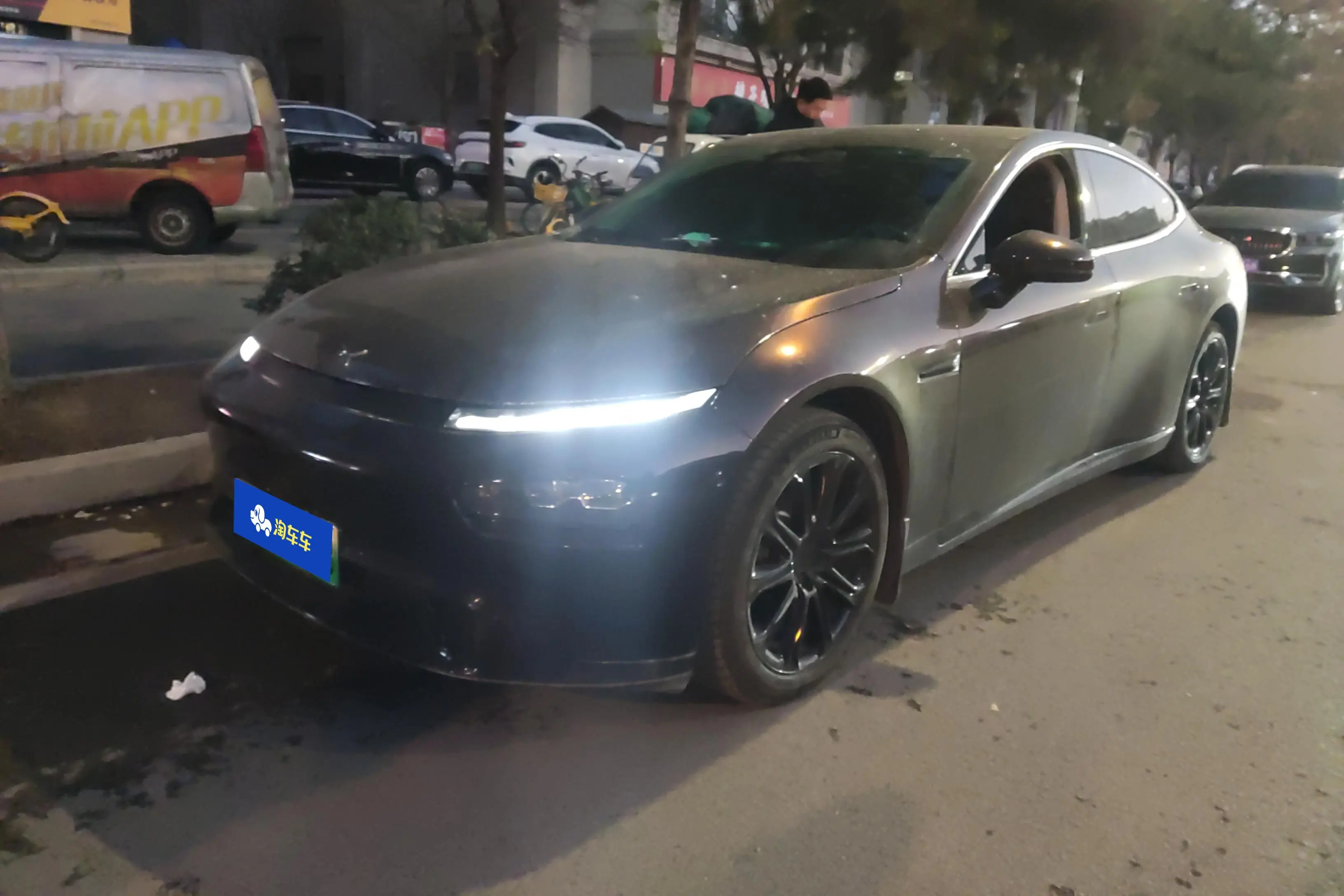 Xpeng P7