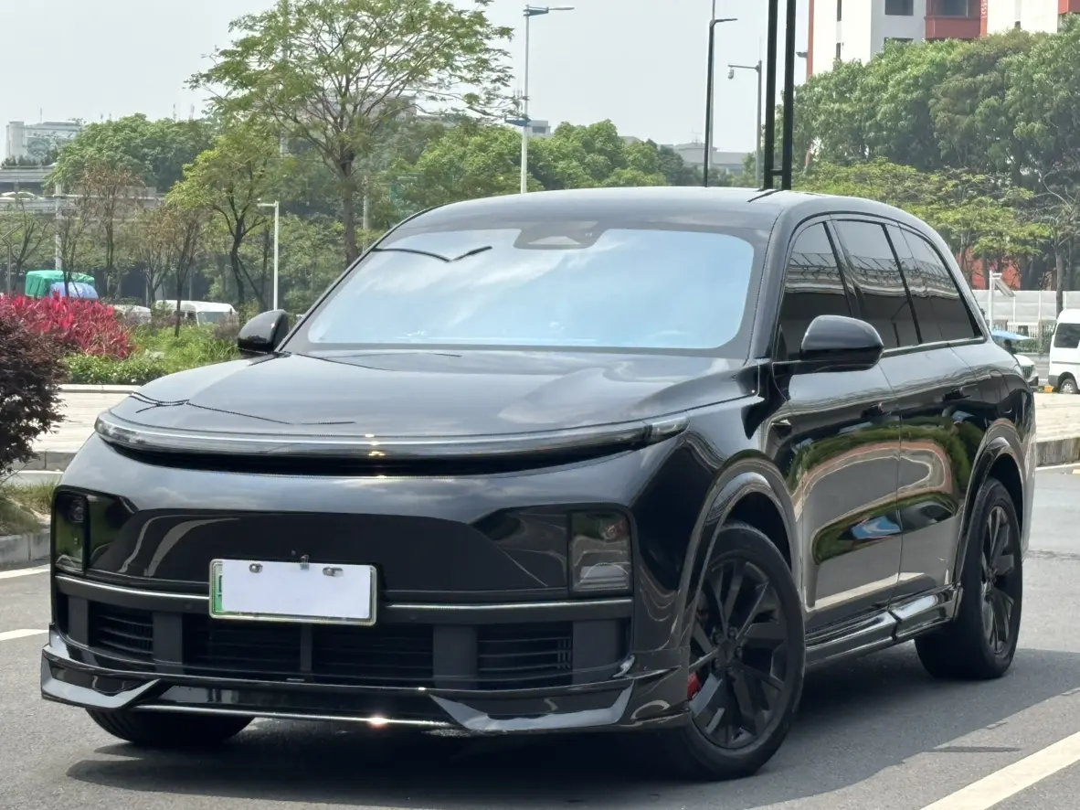 Lixiang L8