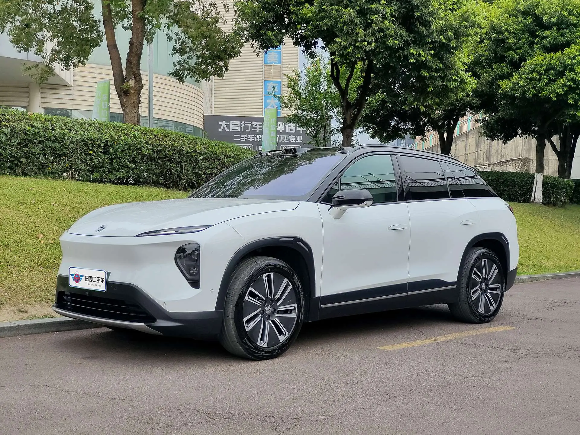 NIO ES7
