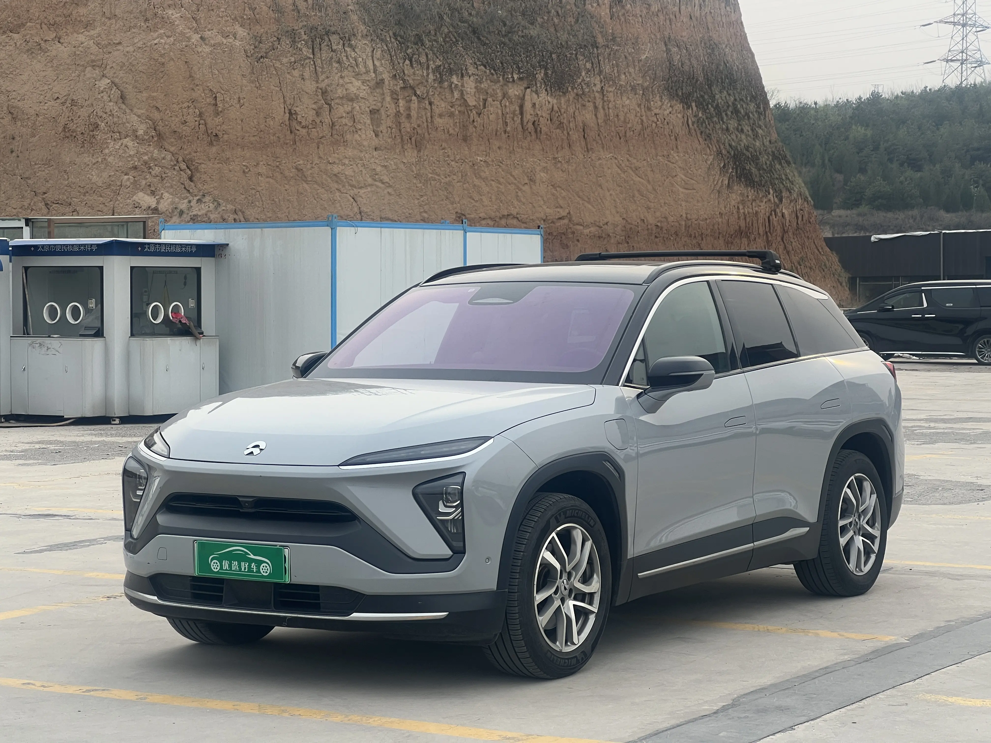 NIO ES6