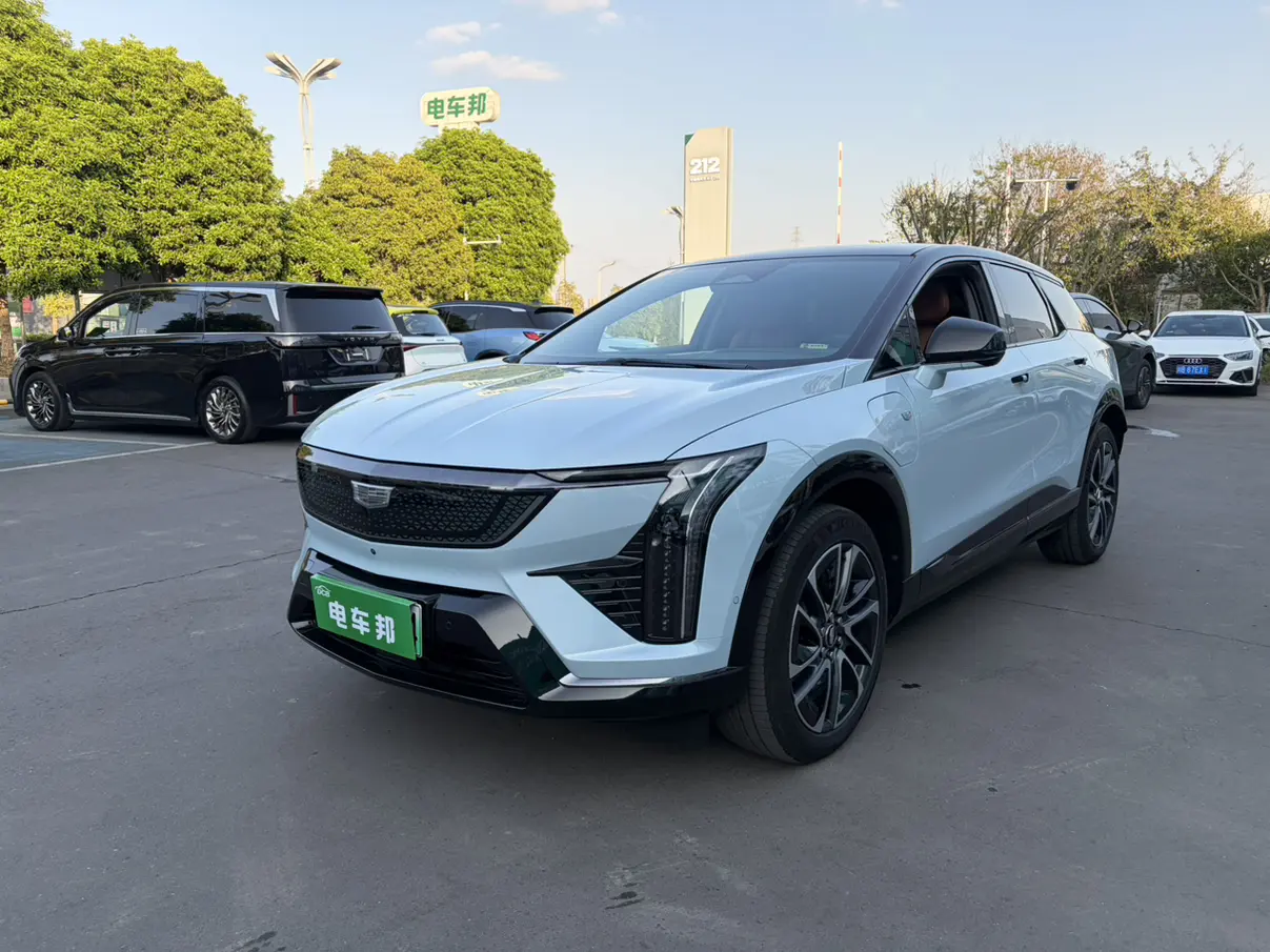 Cadillac IQ Aoge
