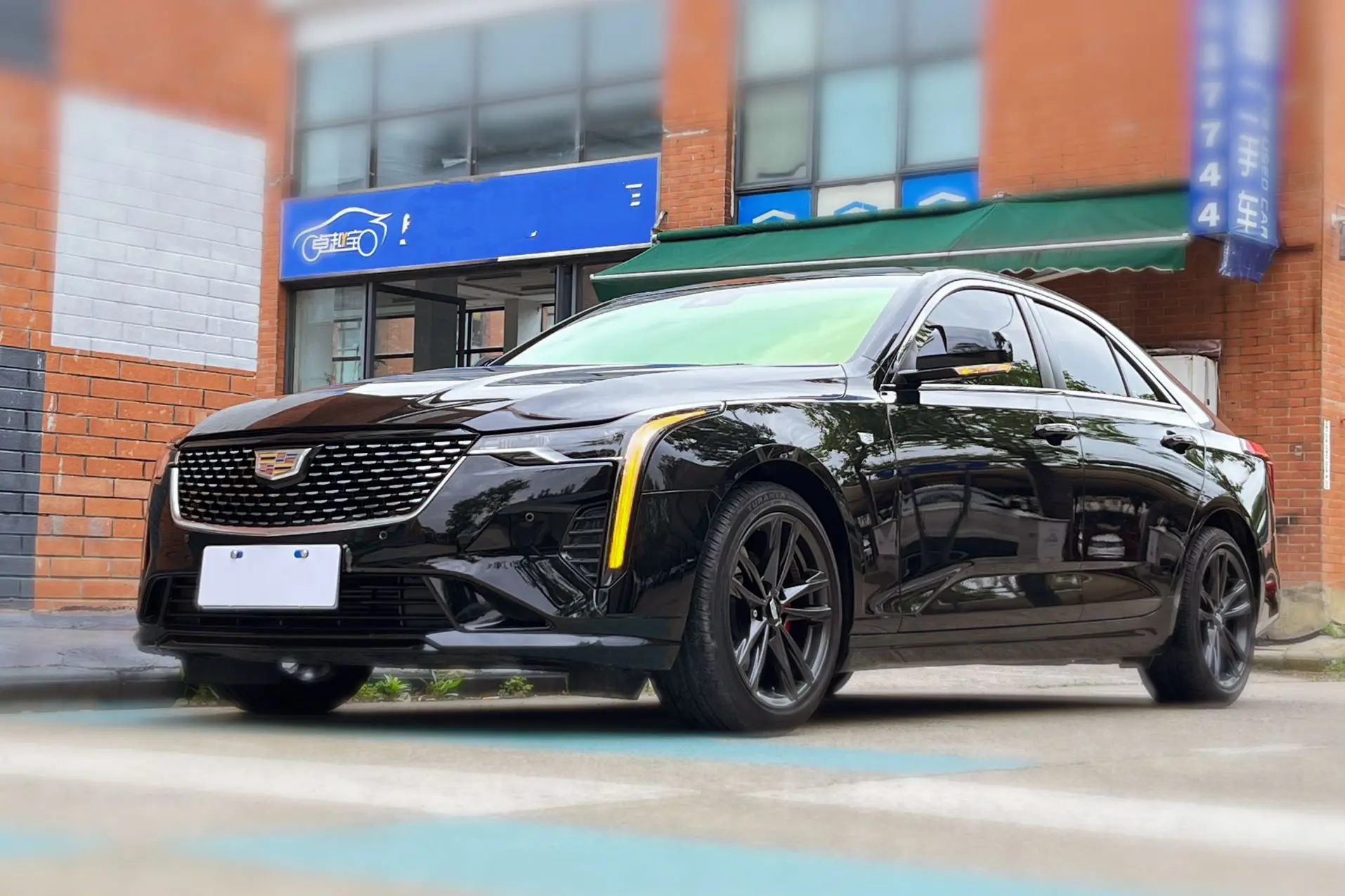 Cadillac CT4