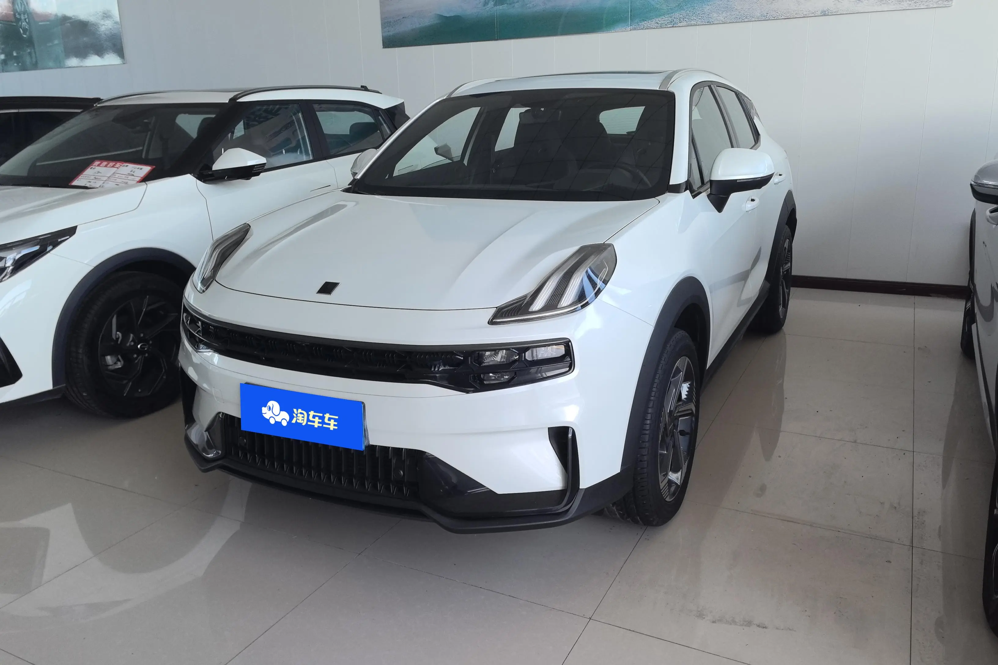 Lynk & Co 06