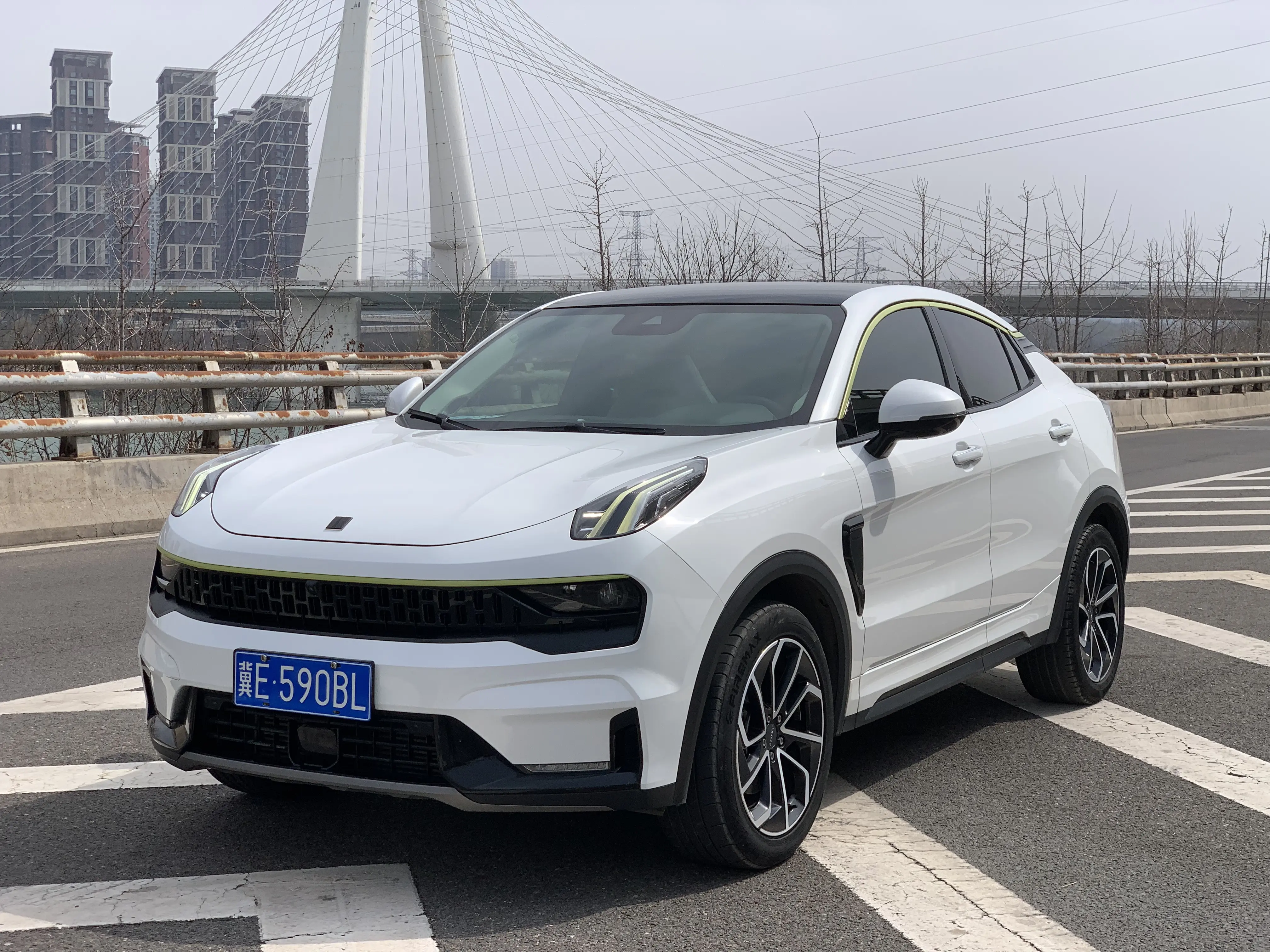 Lynk & Co 05