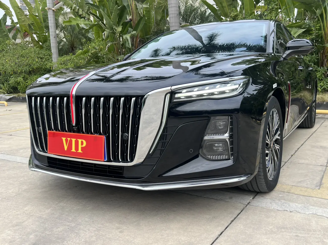 Hongqi H5