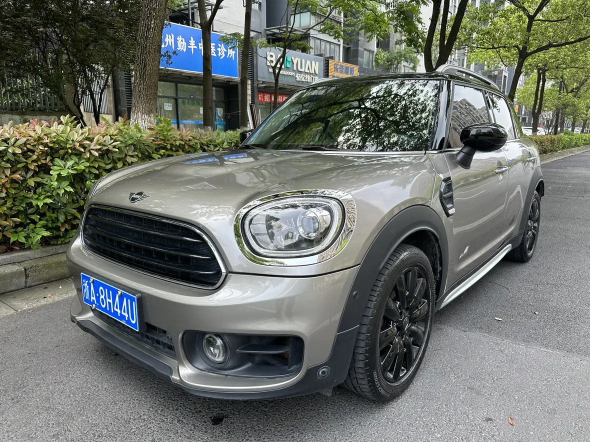 MINI COUNTRYMAN