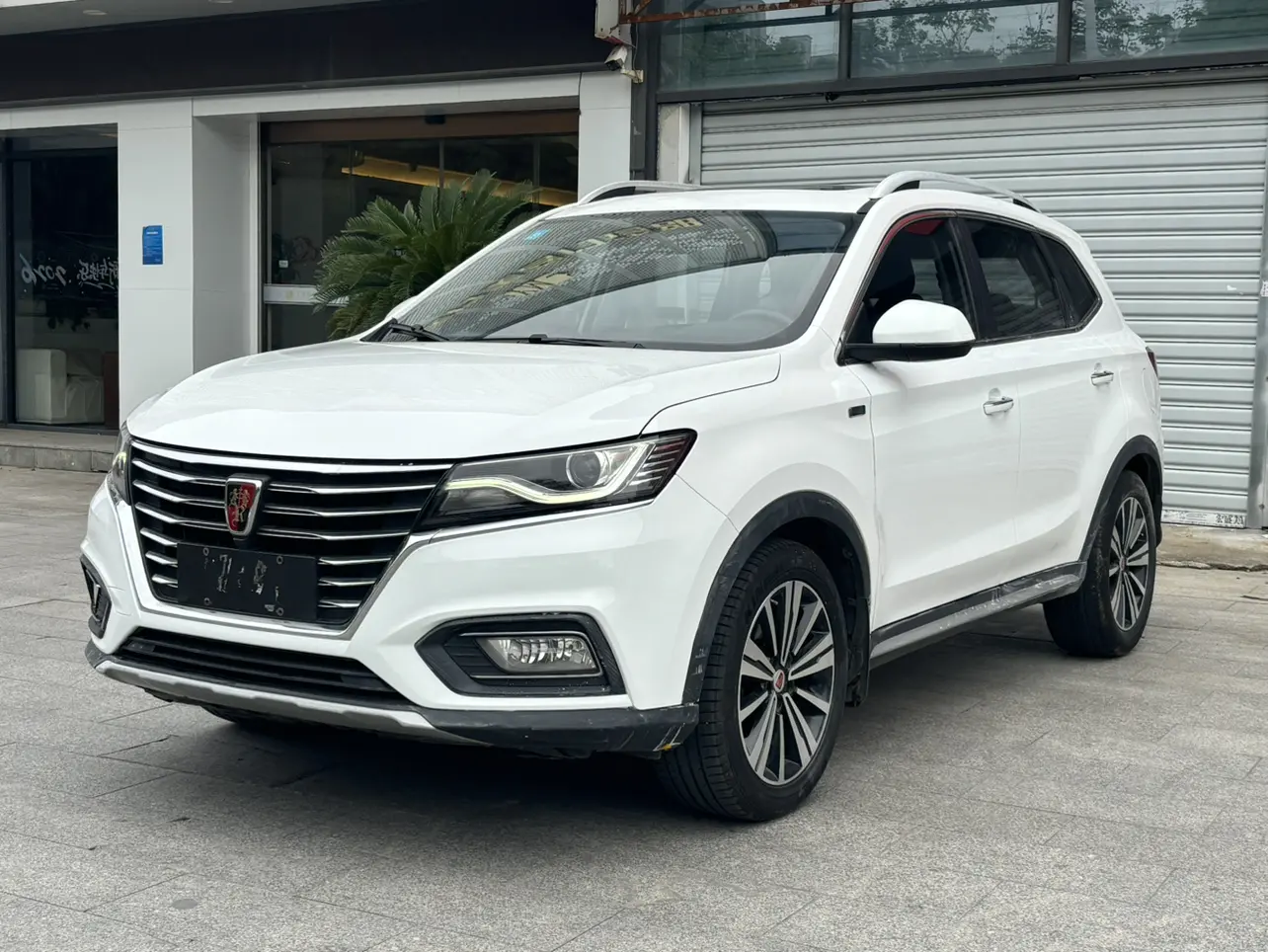 Roewe RX5