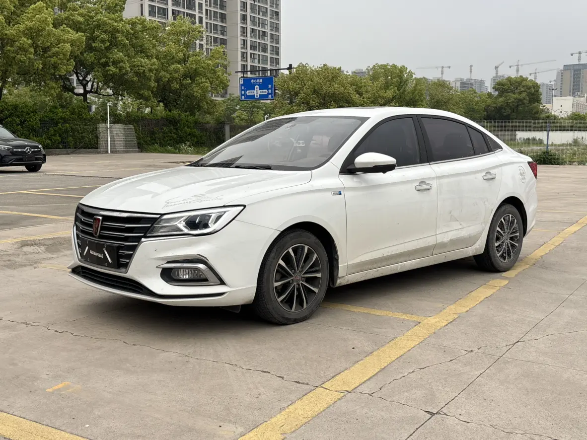 Roewe i5