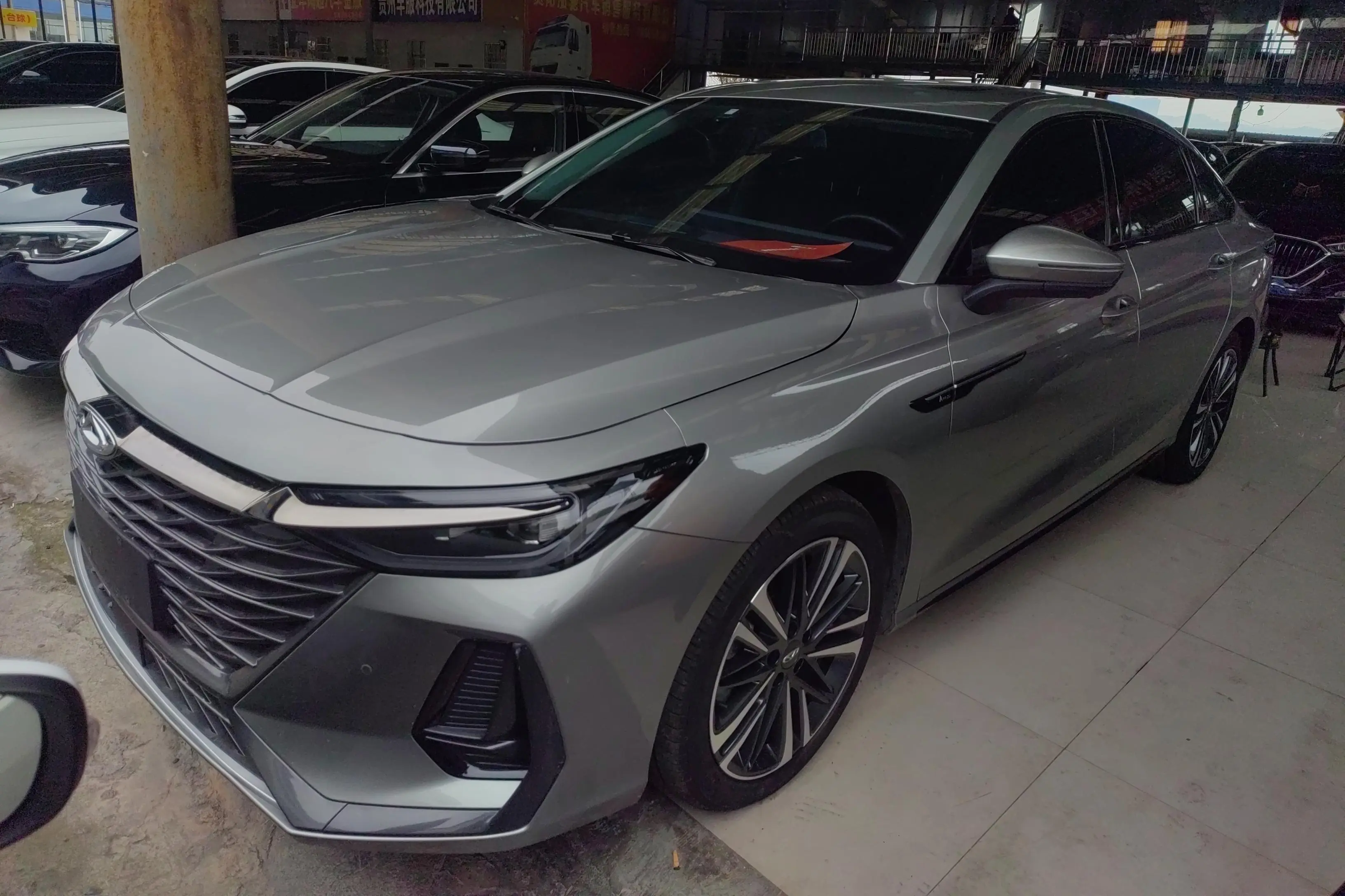 Chery Arrizo 8