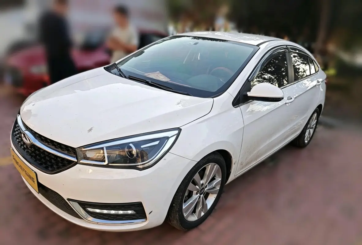 Chery Arrizo 5