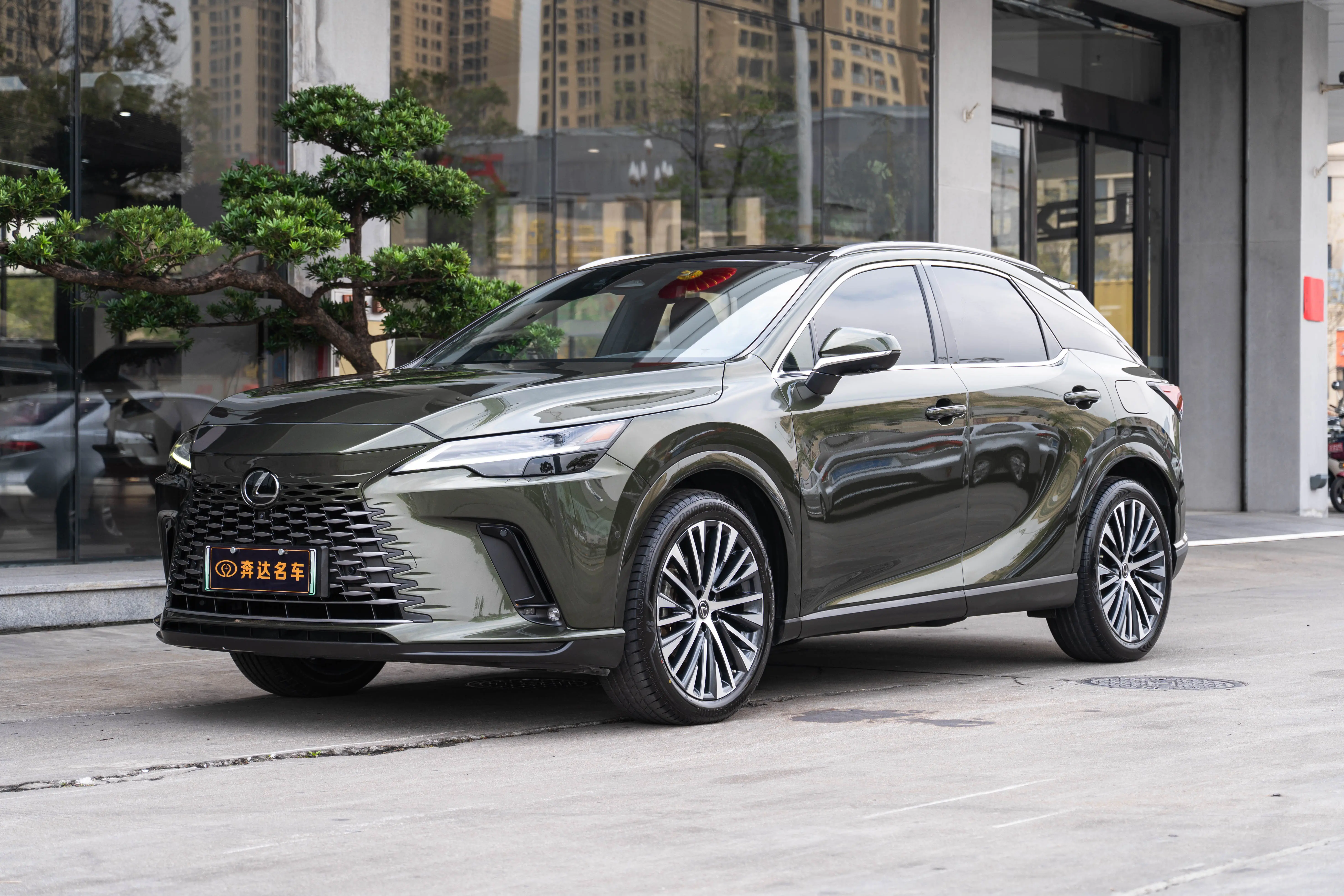 Lexus RX PHEV