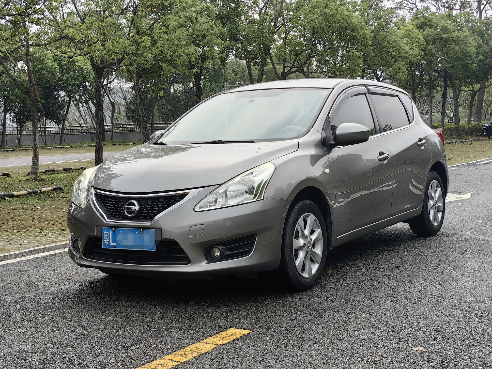 Nissan Tiida