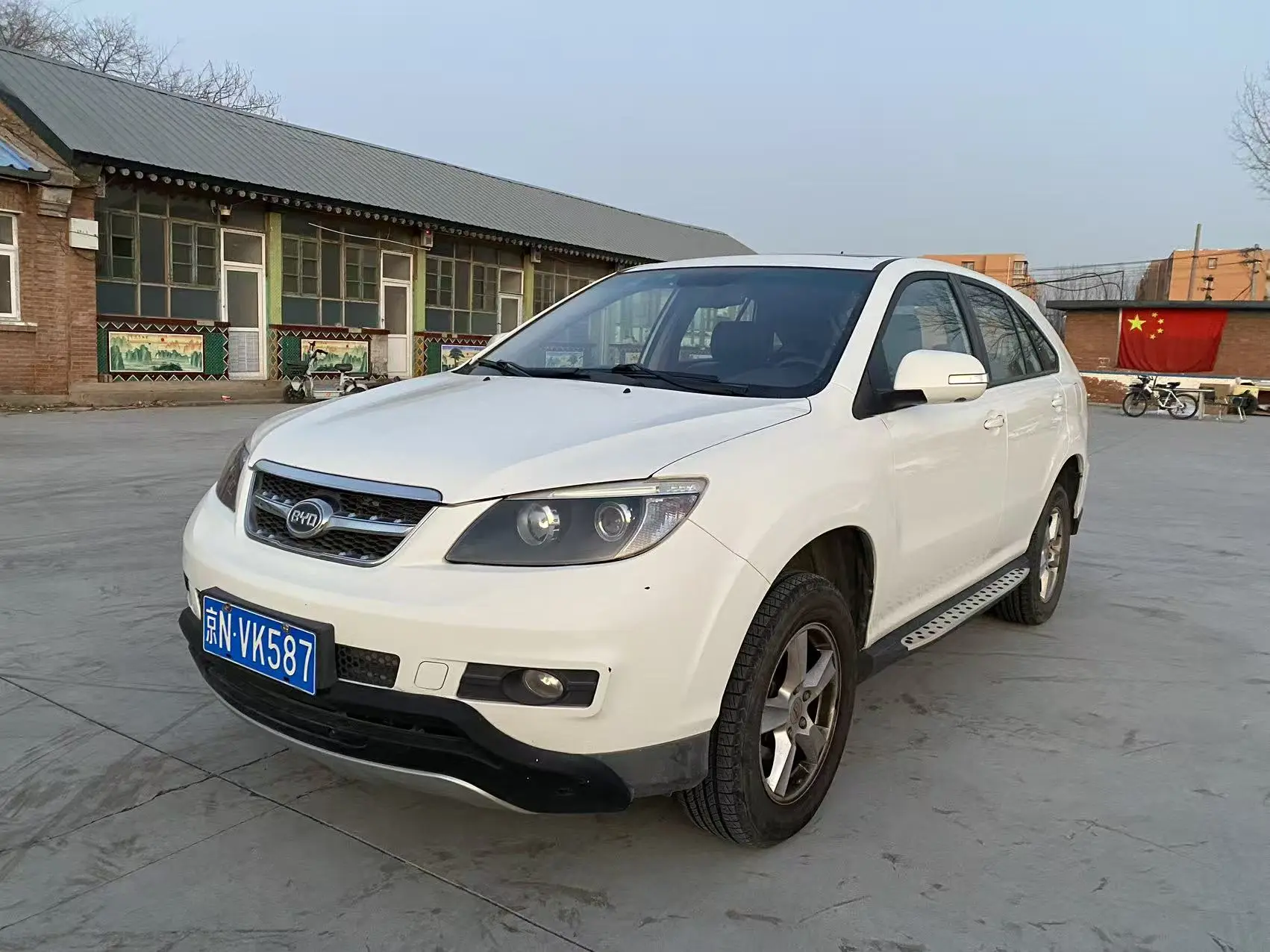BYD S6