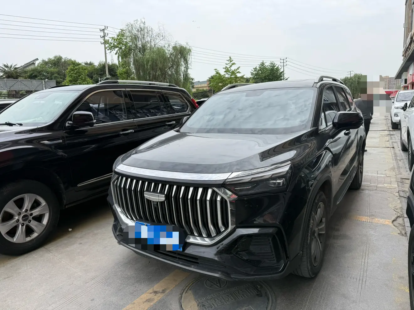 Geely Haoyue L