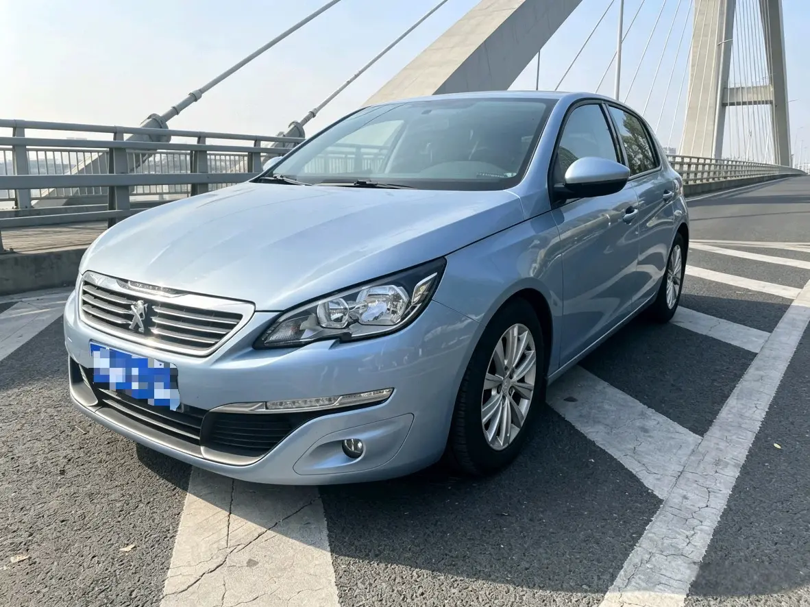 Peugeot 308S