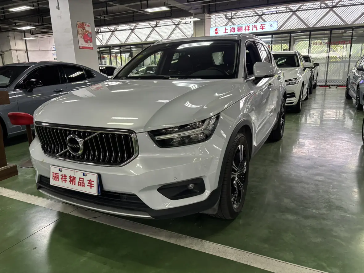 Volvo XC40