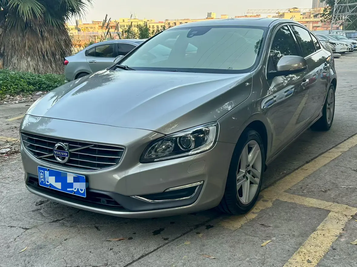 Volvo S60
