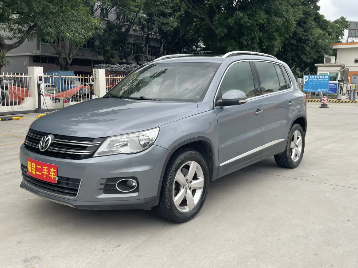 Volkswagen Tiguan (Tharu)