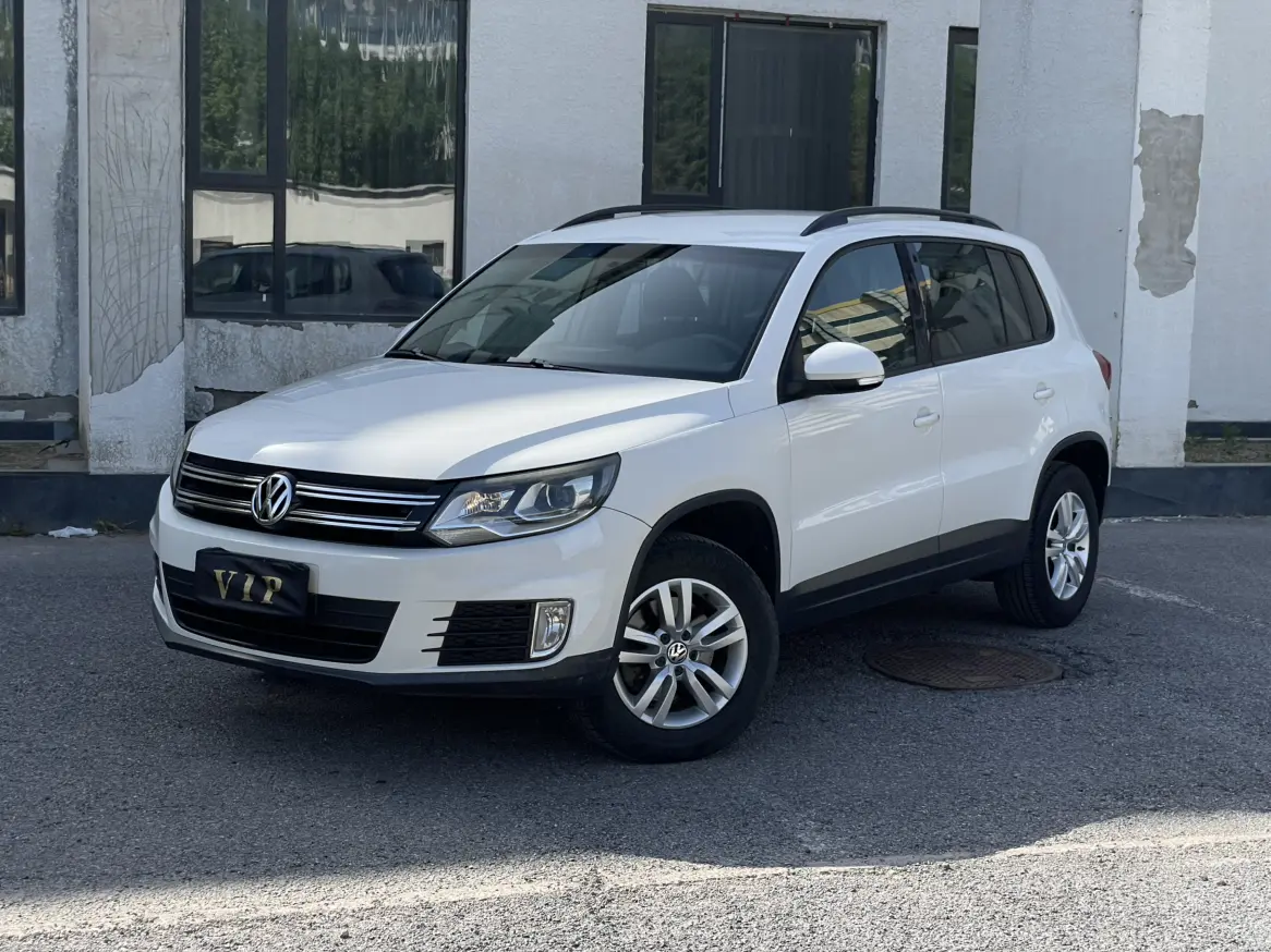 Volkswagen Tiguan (Tharu)