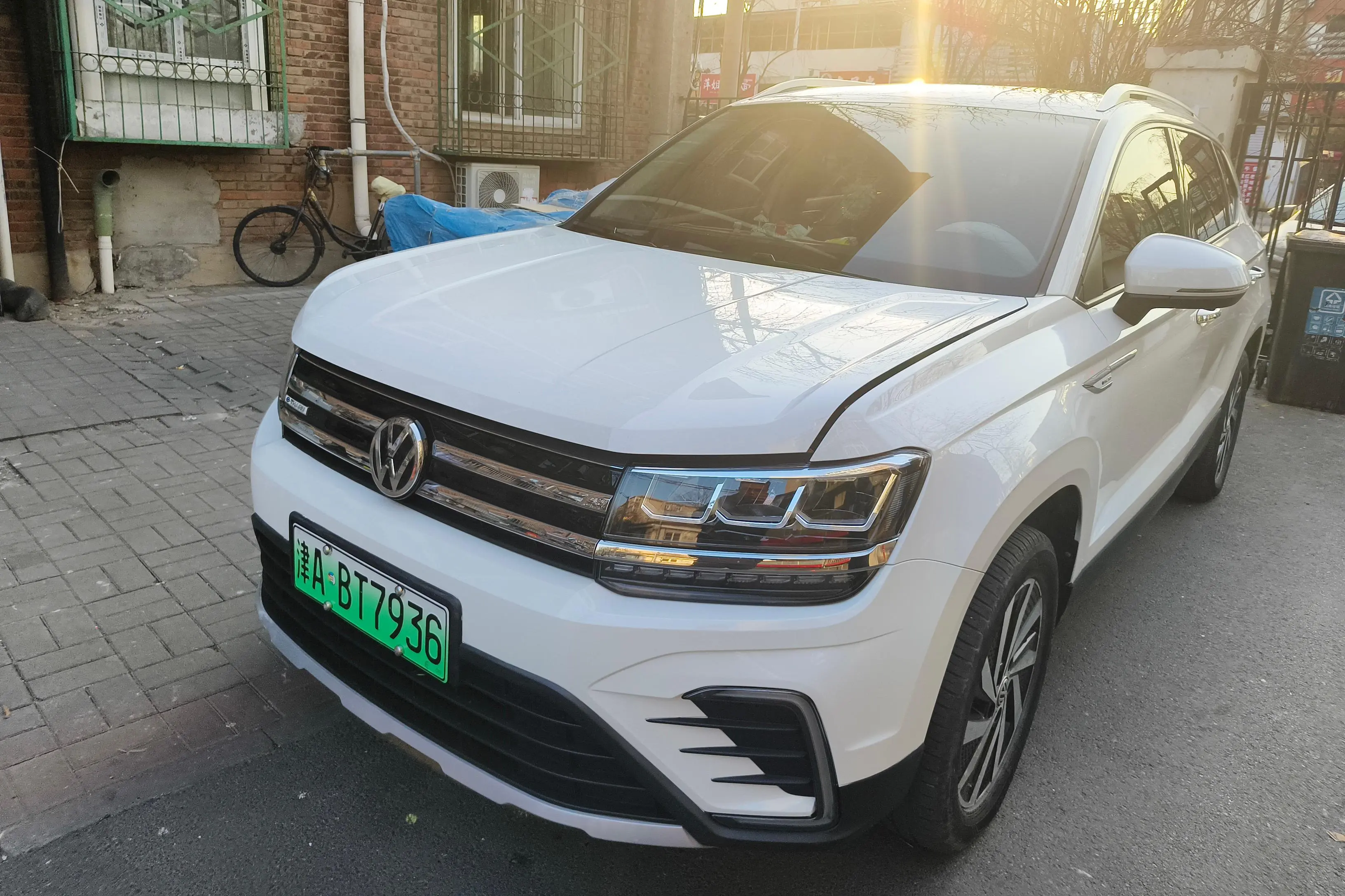 Volkswagen Tharu