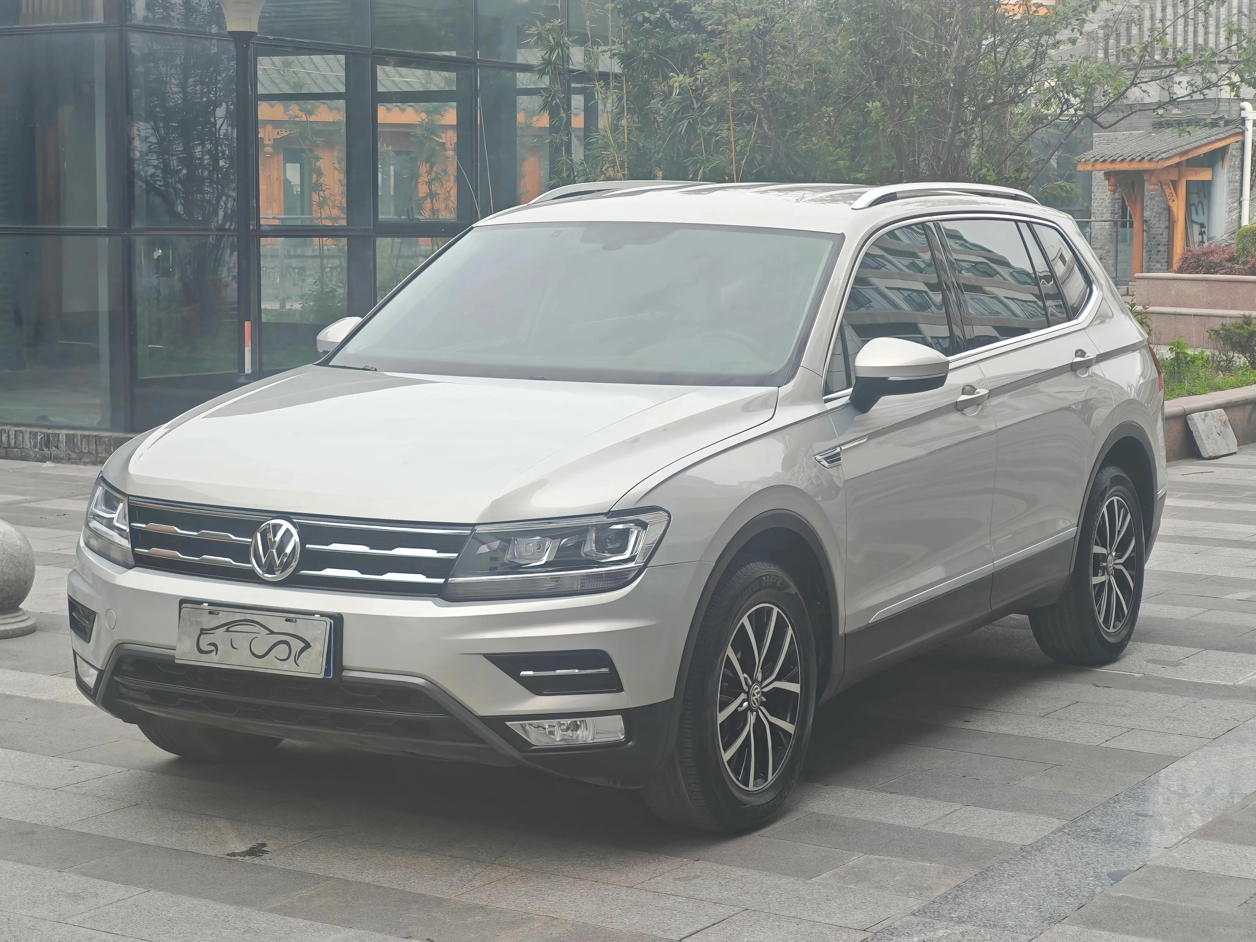 Volkswagen Tiguan L