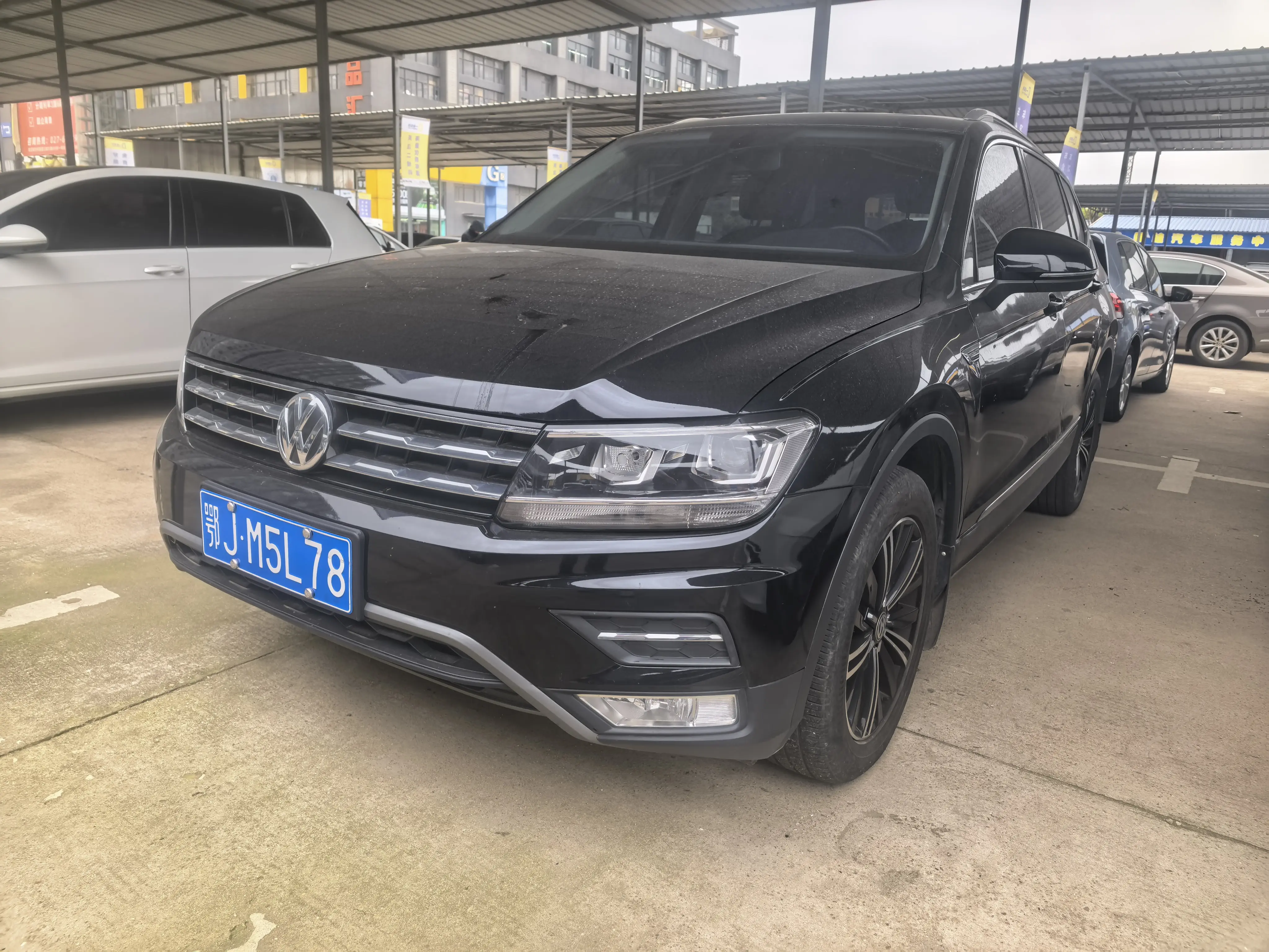 Volkswagen Tiguan L