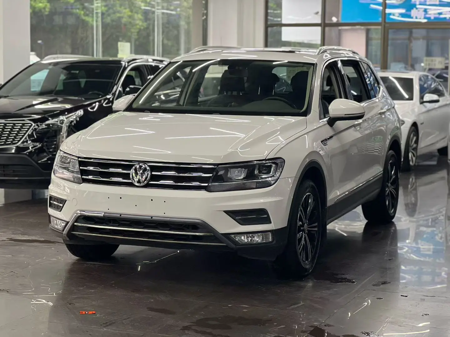 Volkswagen Tiguan L