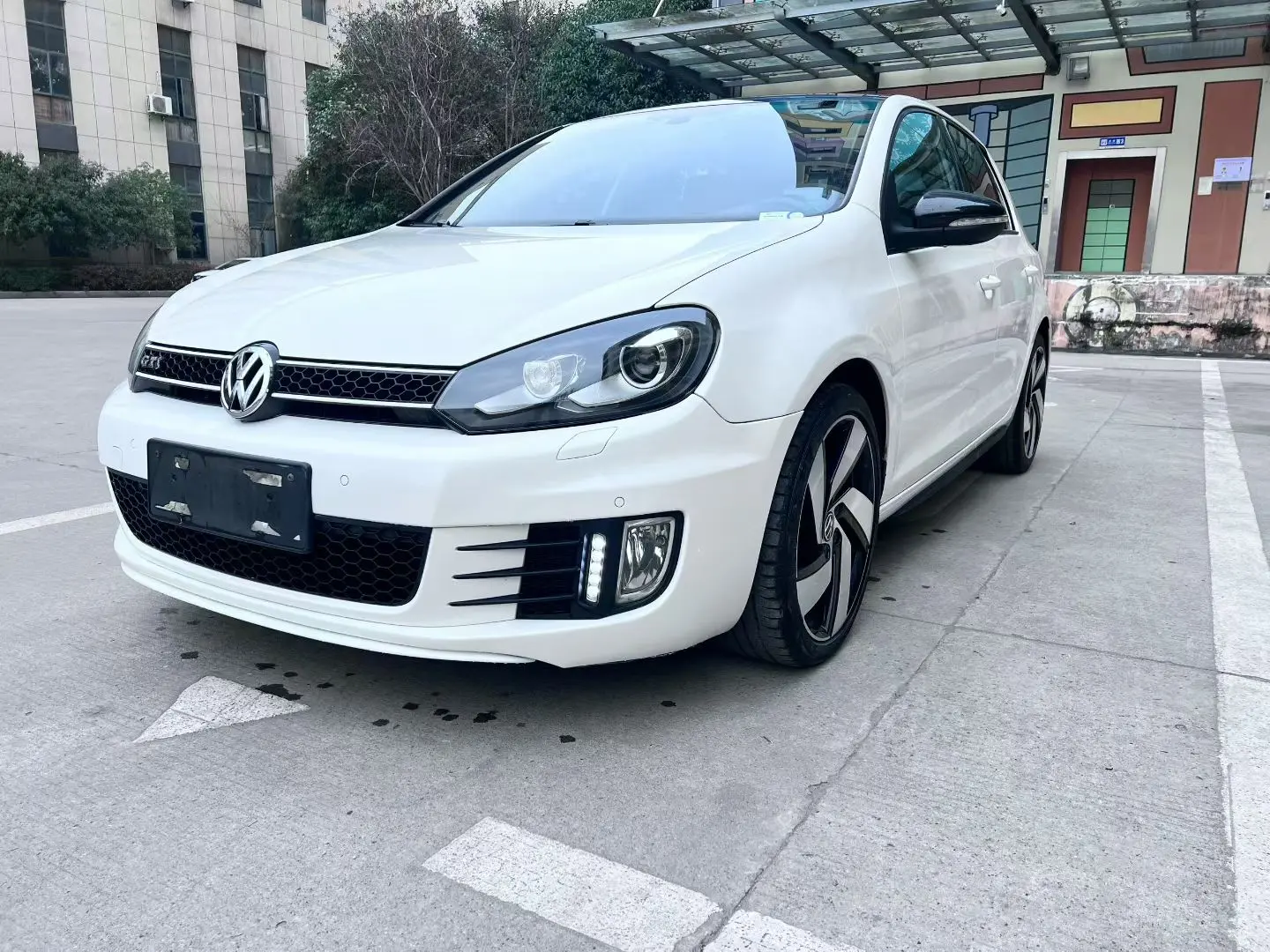 Volkswagen Golf GTI